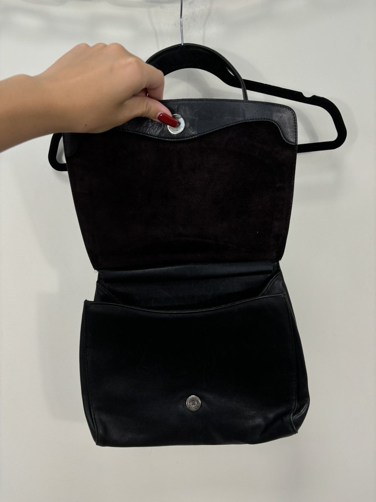 Bally Bally Black Classic Leather Shoulder Bag Size ONE SIZE - 12 Thumbnail