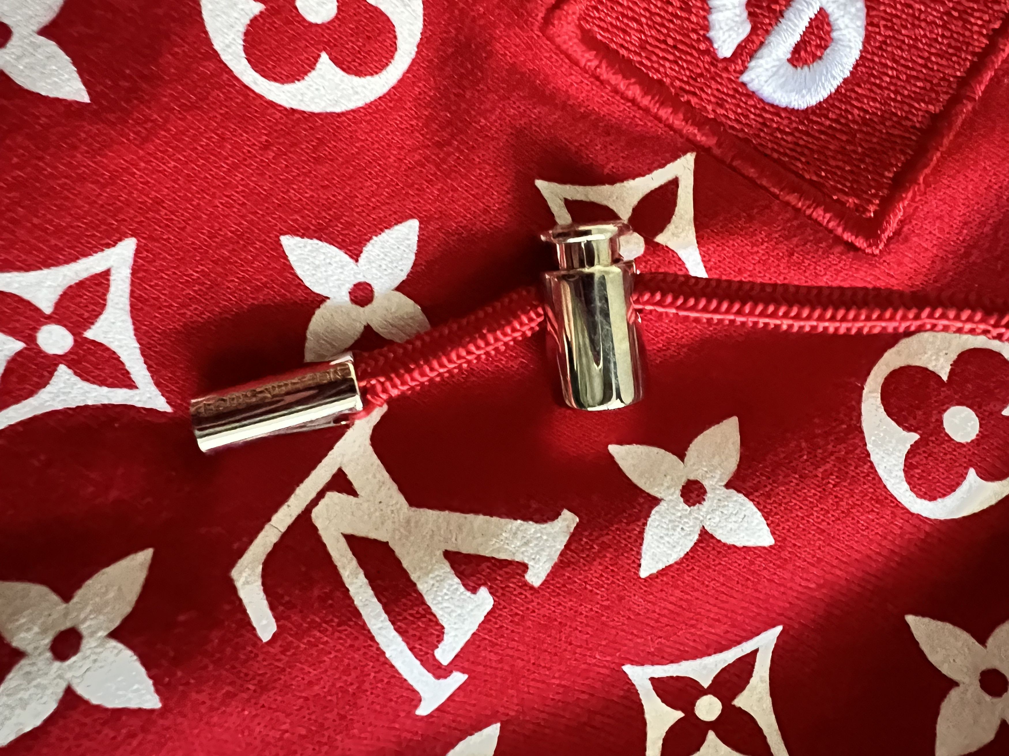 Louis Vuitton × Supreme Louis Vuitton x Supreme Box Logo Hoodie Size US S / EU 44-46 / 1 - 8 Thumbnail