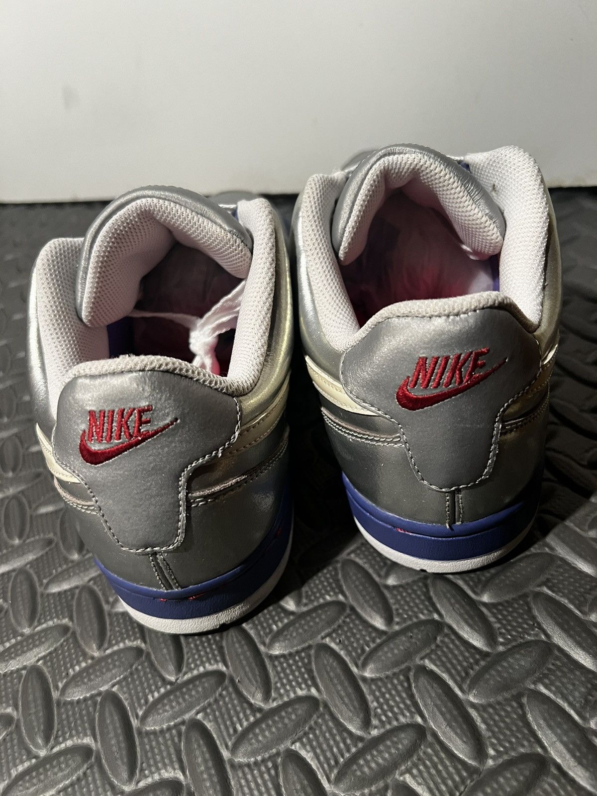 Nike RARE Nike Air Prestige 3 Iridescent size 10 Womens shoes Size US 10 / IT 40 - 8 Thumbnail