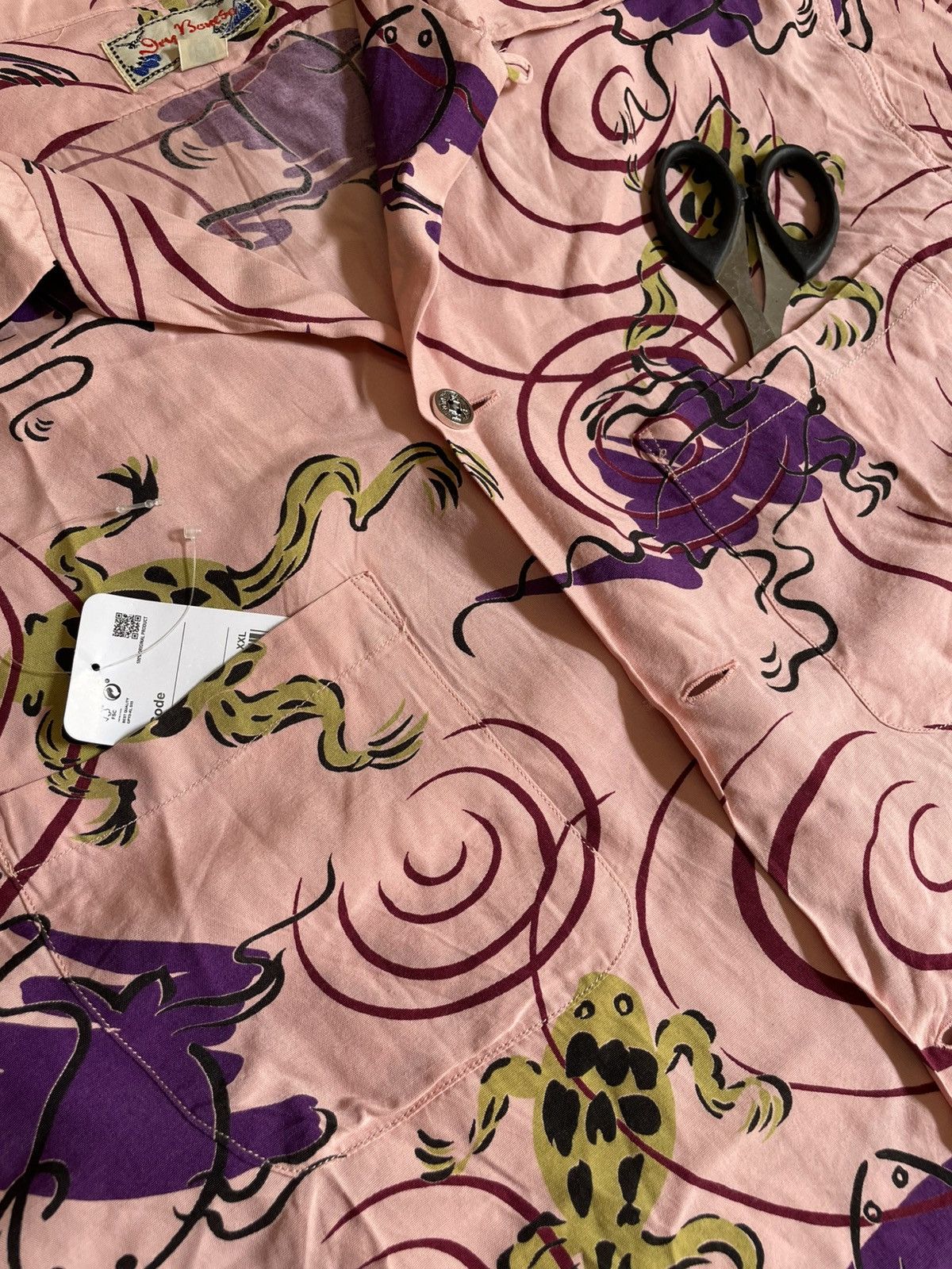 Dry Bones Dry Bones hawaiian rayon shirt Size US M / EU 48-50 / 2 - 4 Thumbnail