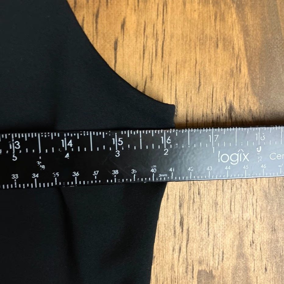 Express **Womens Black Bodysuit Express High Compression L Stretch Scoop Neck** User: **Express Women's Black Bodysuit High Compression L Stretch Scoop Neck** Size L / US 10 / IT 46 - 6 Thumbnail