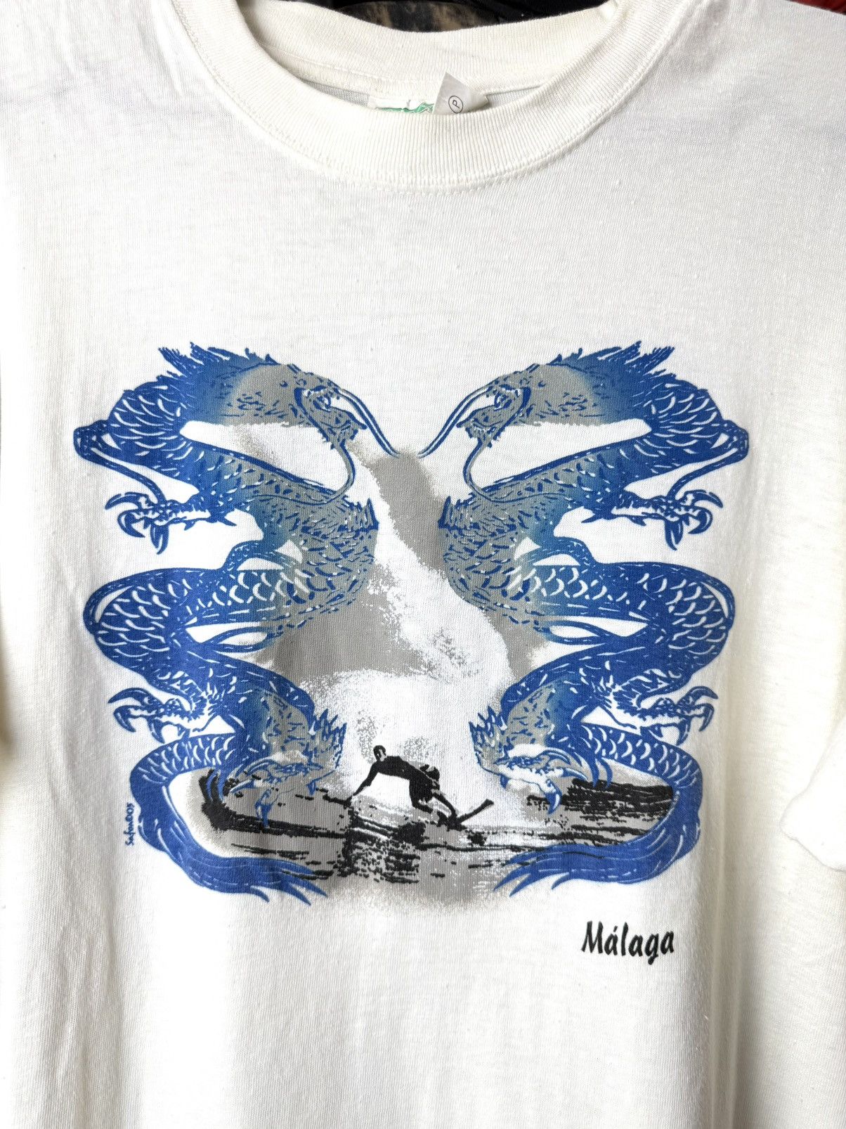 Japanese Brand 80-90’s Vintage Japanese Dragons Wave Surf T Shirt Size US XXL / EU 58 / 5 - 2 Thumbnail