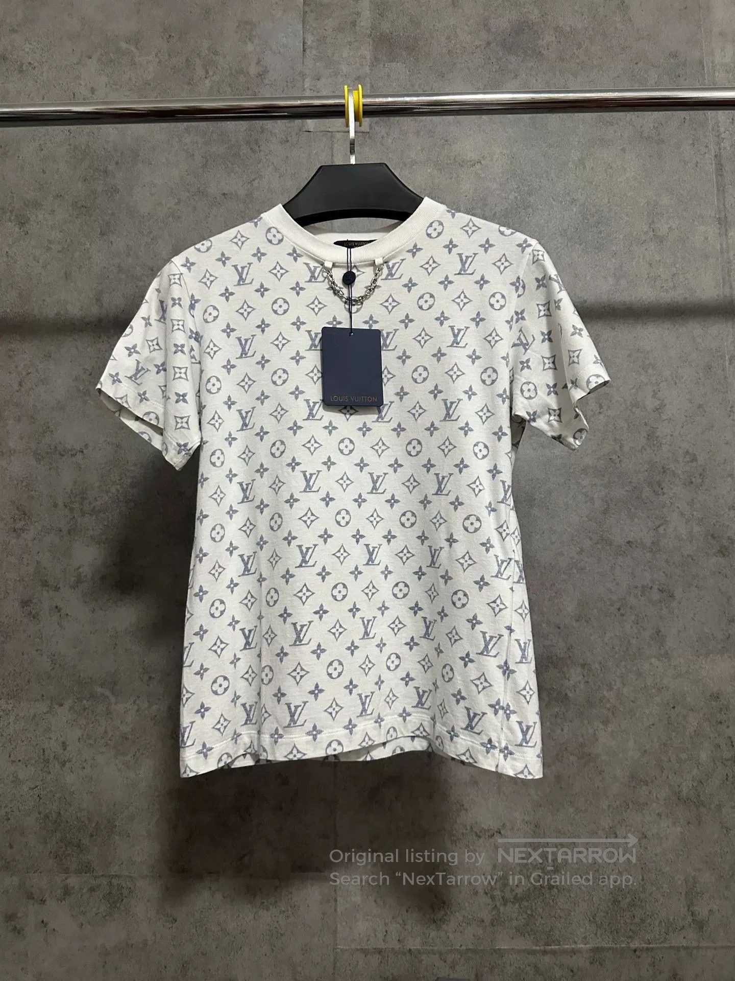 Louis Vuitton Louis Vuitton Monogram Short-Sleeve T-Shirt. Size XS / US 0-2 / IT 36-38 - 1 Thumbnail