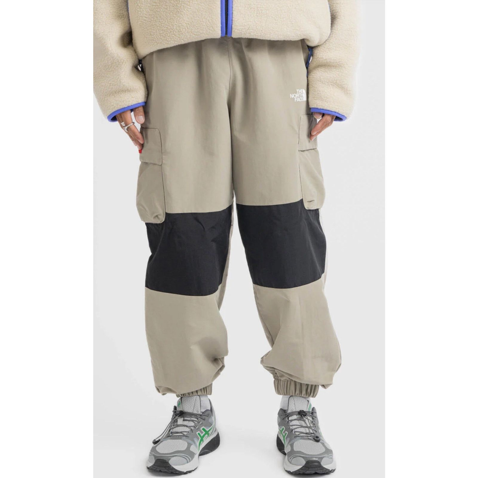 The North Face THE NORTH FACE - HIMALAYAN TRACK PANT / L / Clay Gray Size US 34 / EU 50 - 3 Thumbnail