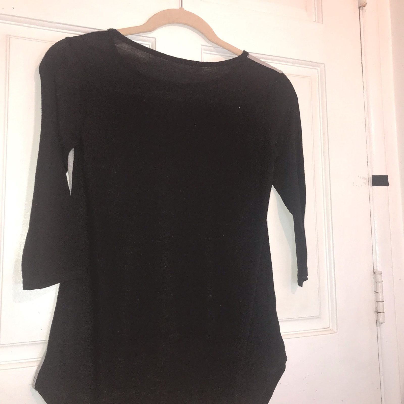 Bebe 2B BEBE Embellished Baseball T-Shirt Women’s M Black & Gray Size M / US 6-8 / IT 42-44 - 2 Thumbnail