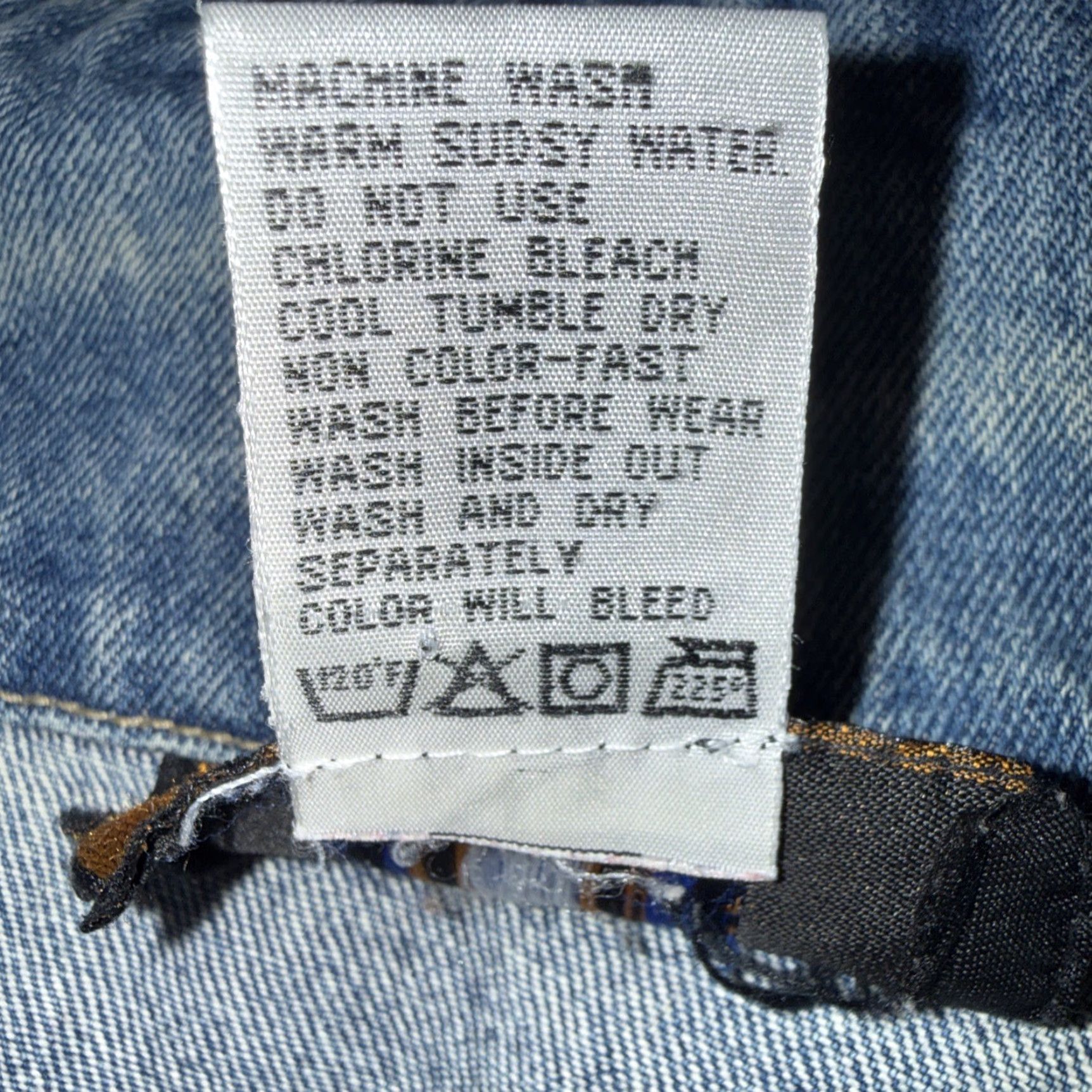 Denime VINTAGE BACCINI Trucker Jacket Men’s L Blue Denim 50 Chest Y2K 80s 90s Pockets Button Short Casual Workwear Jacket Mens Size US 33 - 4 Thumbnail