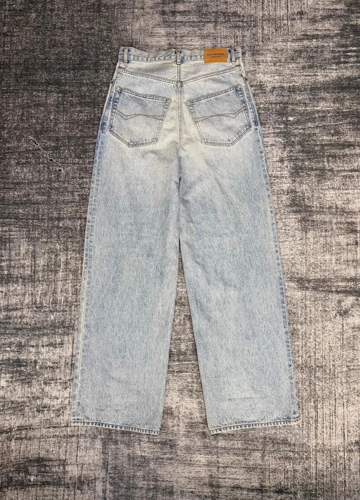 Balenciaga Blue Denim Wide-Leg Pants Size 26. Size US 26 / EU 42 - 2 Thumbnail