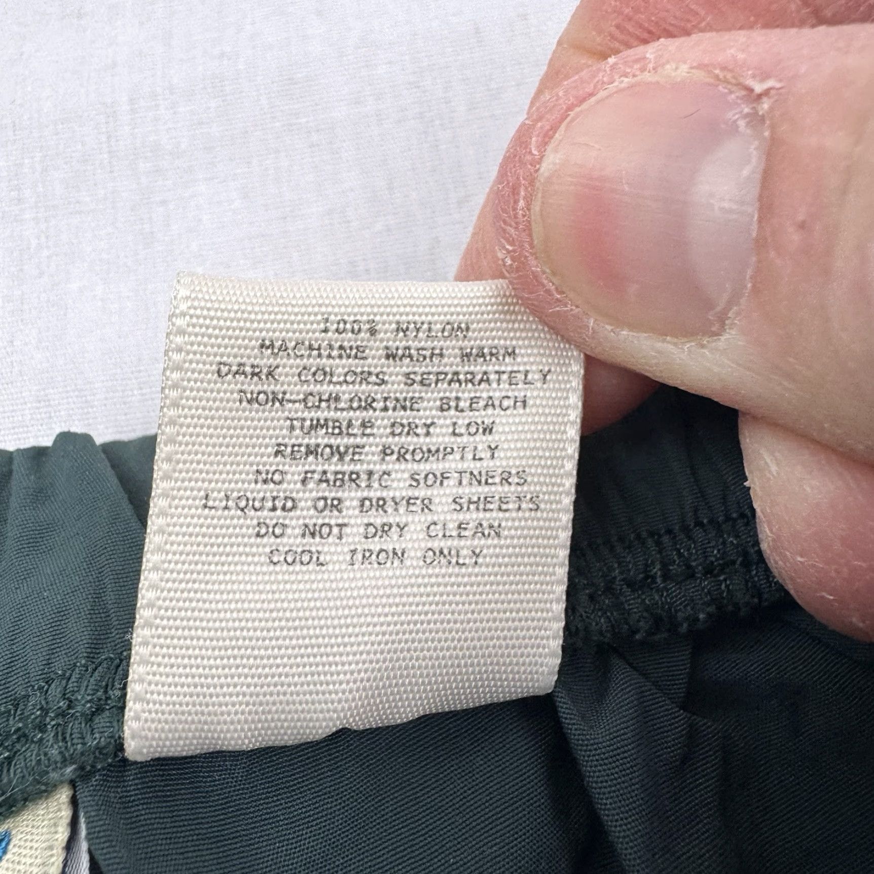 Vintage VINTAGE TravelSmith Cargo Shorts Adult Small Green Outdoor Hiking 90s Mens Size US 29 - 5 Thumbnail