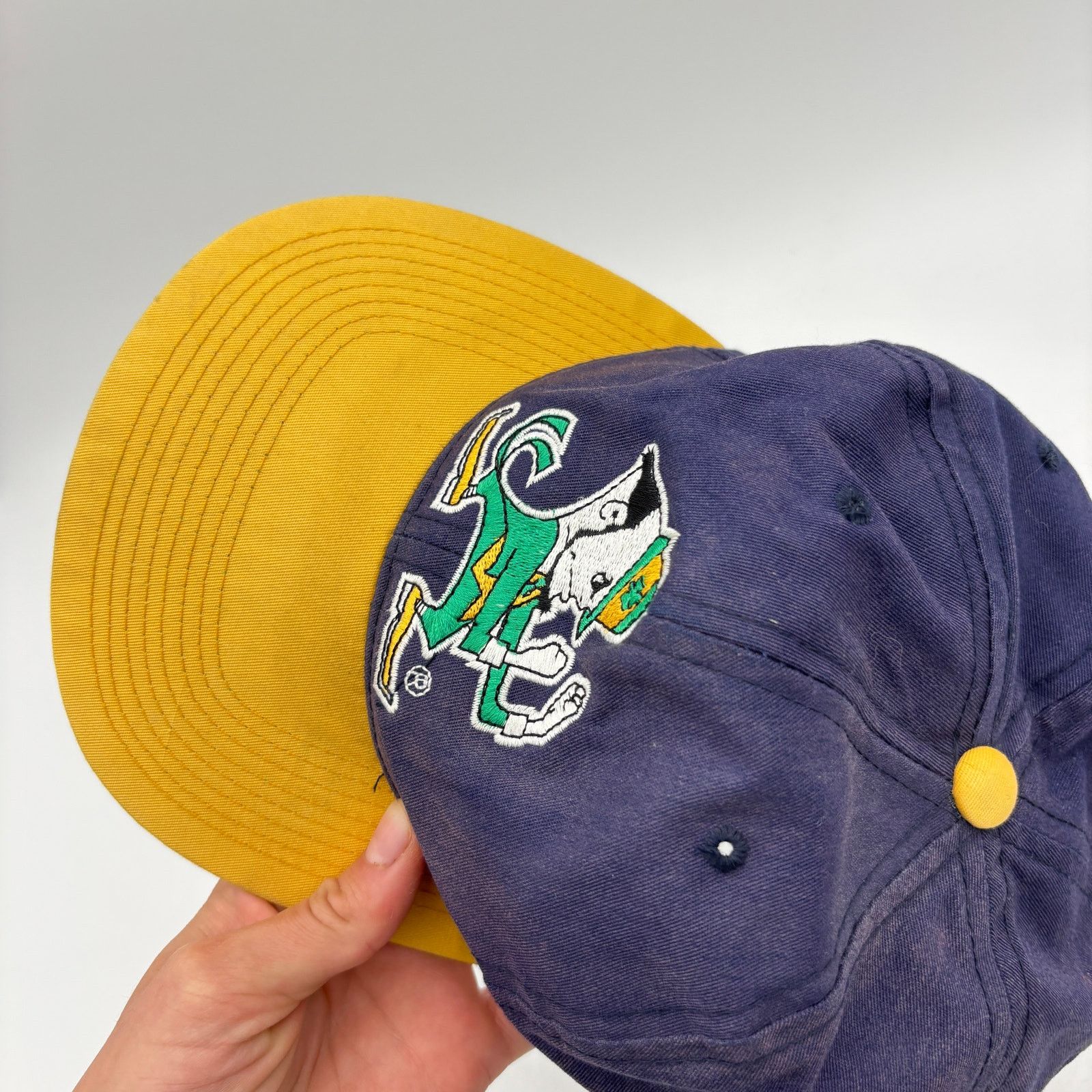 Sports Specialties Vintage Sports Specialties Notre Dame Fighting Irish Size ONE SIZE - 12 Thumbnail