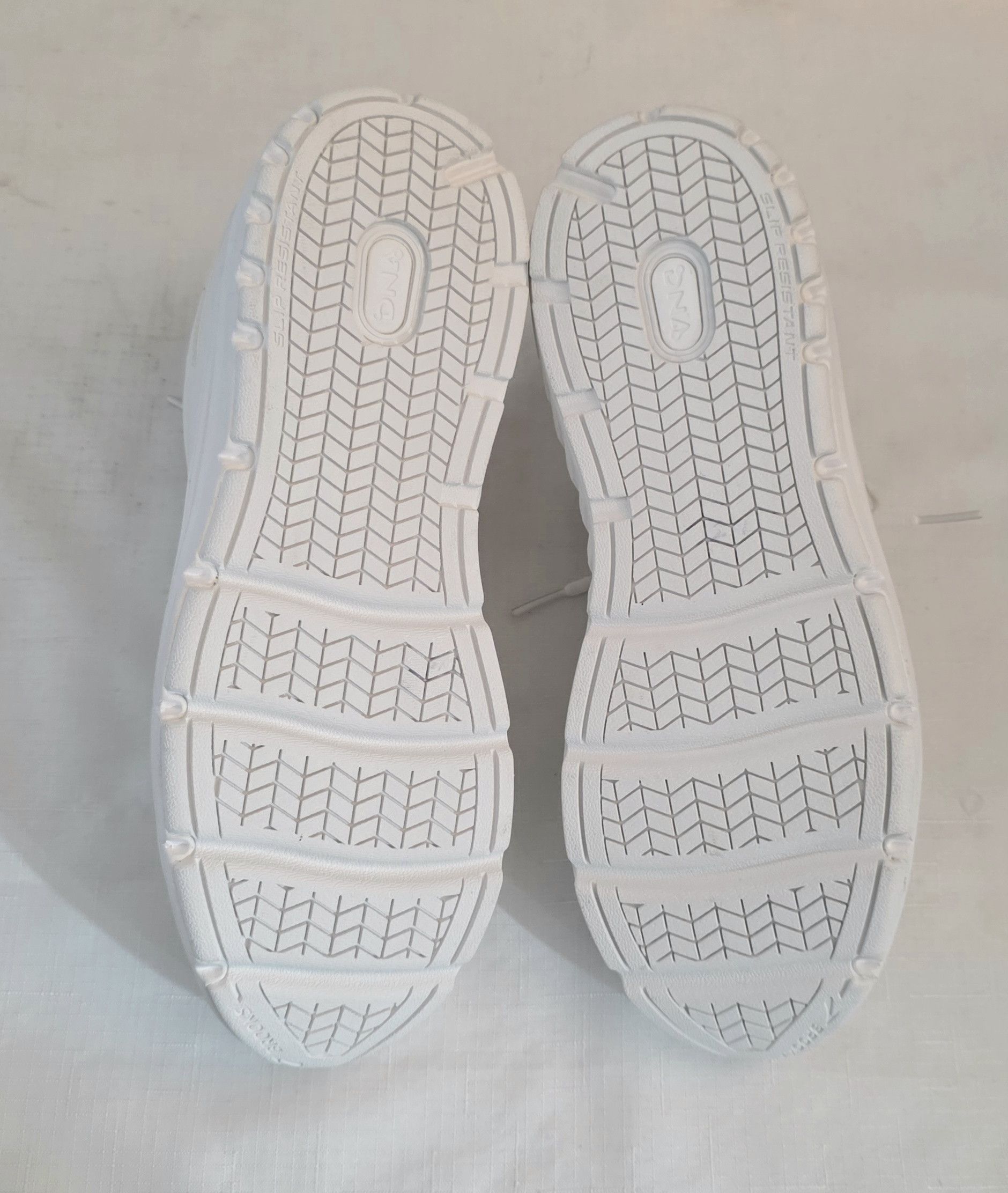 Brooks Brooks Addiction Walker Men's Walking Shoes White sz 14 2E Size US 14 / EU 47 - 8 Thumbnail