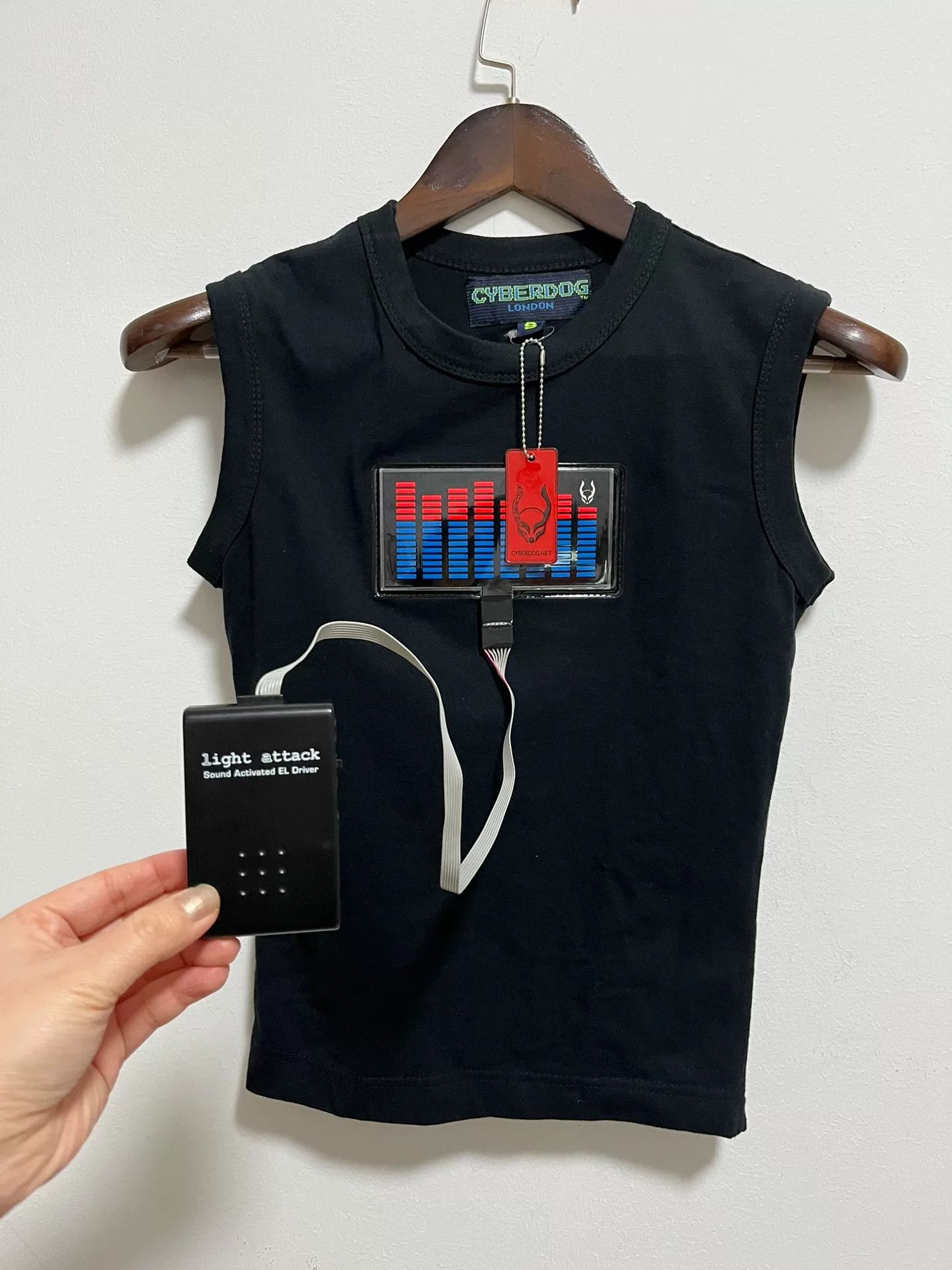 THE H.W.DOG&CO. Cyberdog Sound - Controlled LED T - shirt Size US M / EU 48-50 / 2 - 1 Thumbnail
