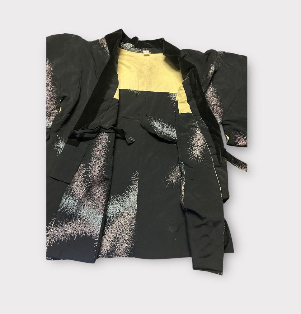 Japanese Brand YOHJI YAMAMOTO STYLE KIMΟΝΟ with flashing thread embroidery Size US M / EU 48-50 / 2 - 6 Thumbnail