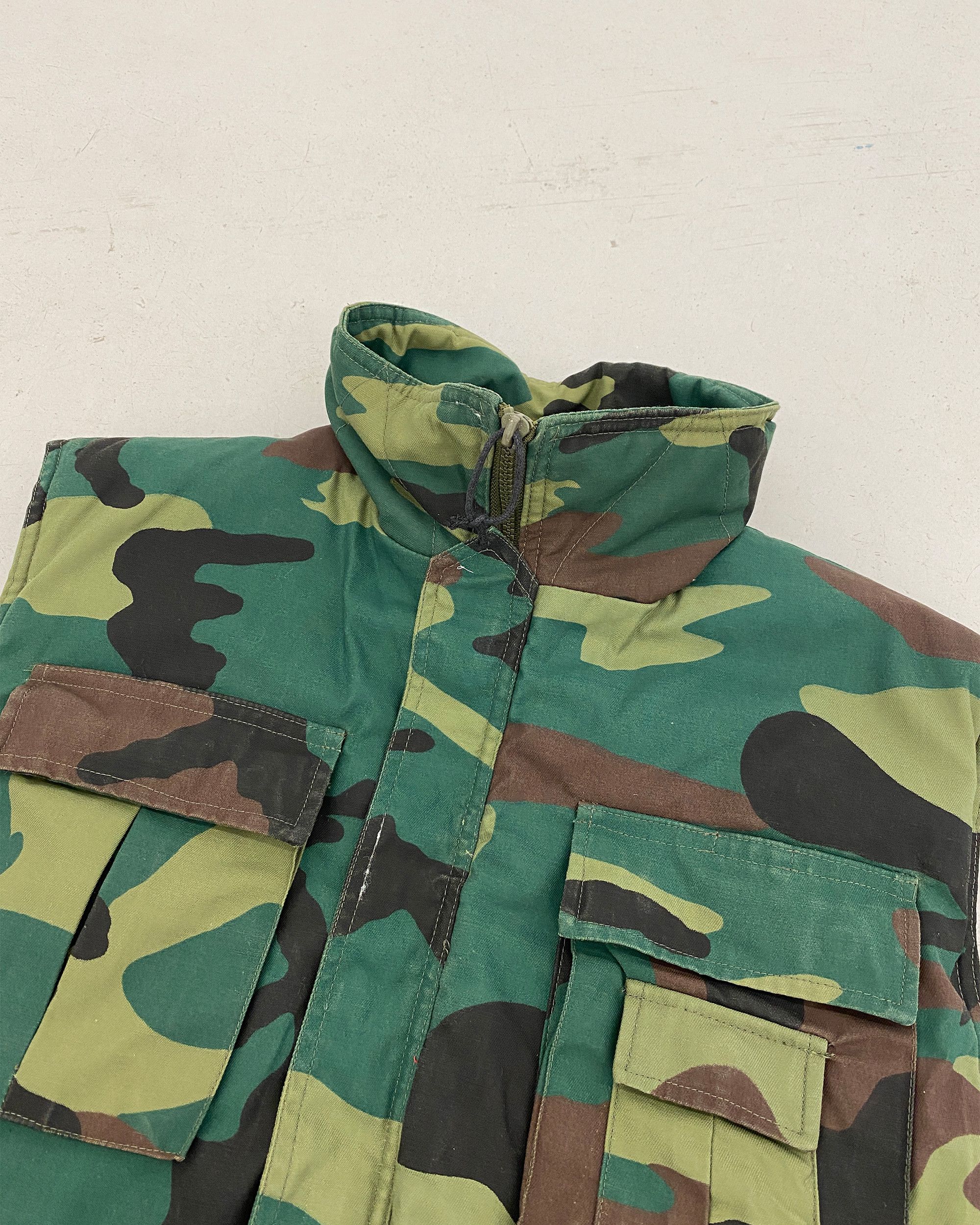 Vintage 1990s U.S.M.C. Survival M-89 Camo Padded Vest Size US M / EU 48-50 / 2 - 6 Thumbnail