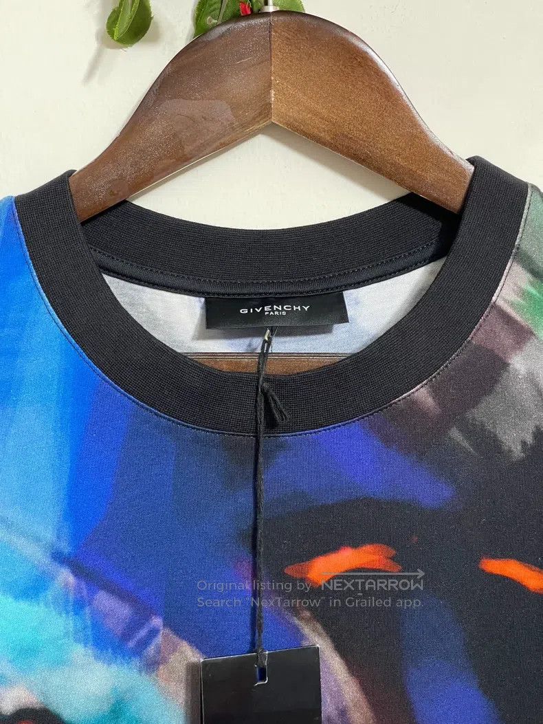 Givenchy Givenchy Short Sleeve T-Shirt Size L Size US L / EU 52-54 / 3 - 4 Thumbnail