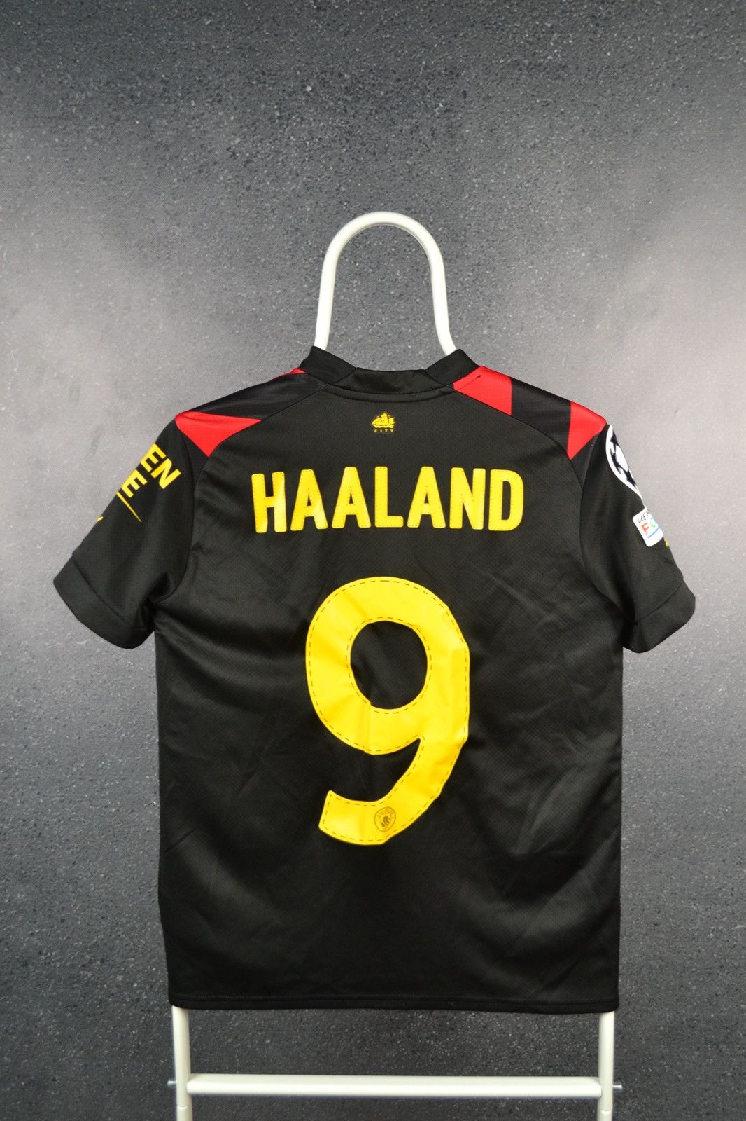Puma Manchester City #9 HAALAND 2022 2023 soccer jersey Size US XXS / EU 40 - 1 Thumbnail