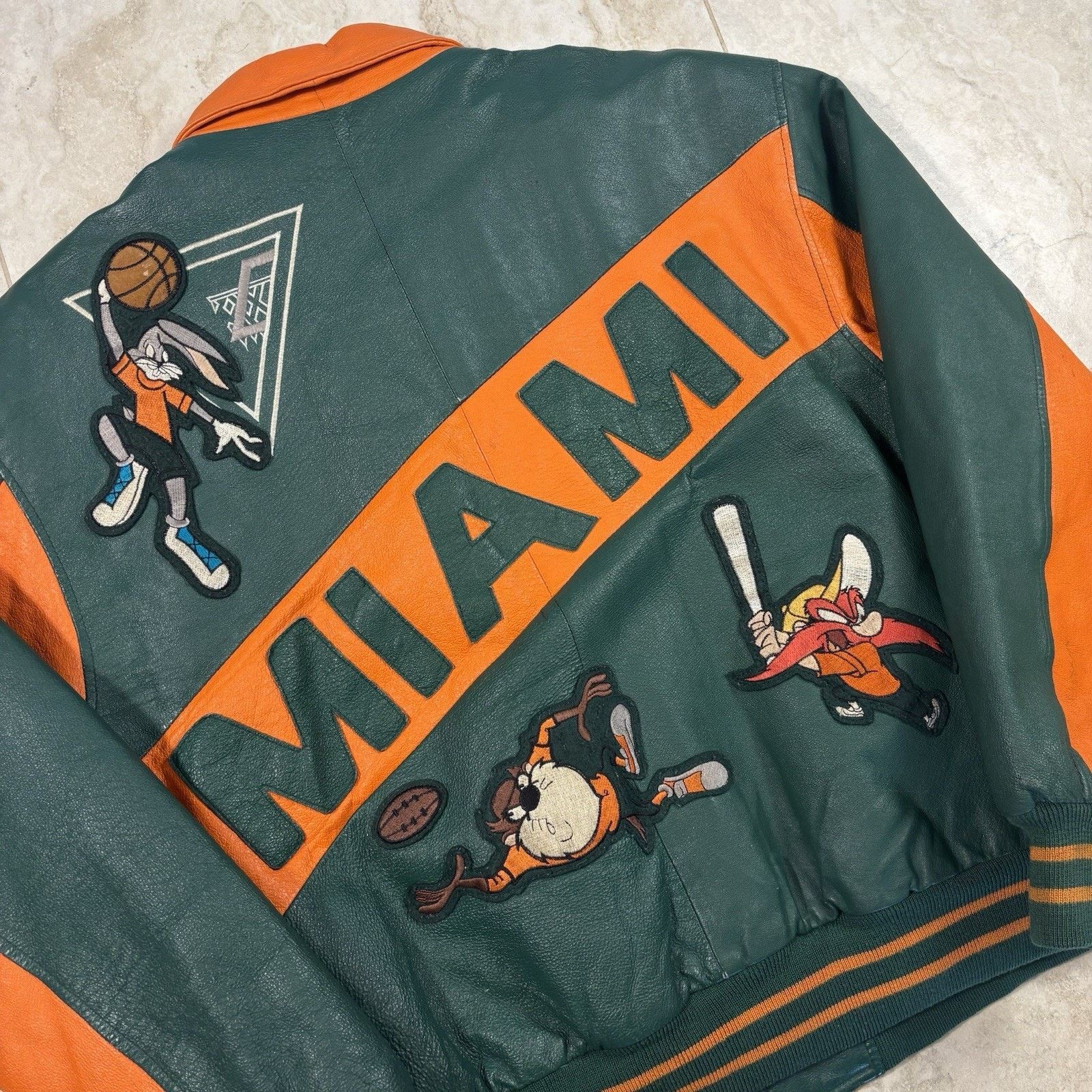 Excelled Vintage Miami Hurricanes Looney Tunes Leather Jacket Mens L Size US L / EU 52-54 / 3 - 2 Thumbnail