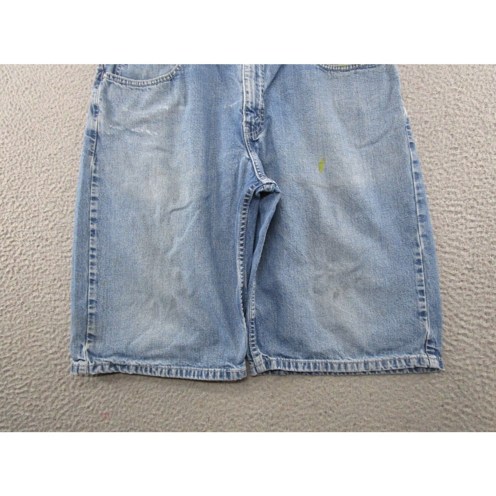 Levi's VINTAGE Levi's L2 Jorts Men’s Size 34 Jean Shorts Baggy Fit Skater Y2K Denim Size US 34 / EU 50 - 2 Thumbnail
