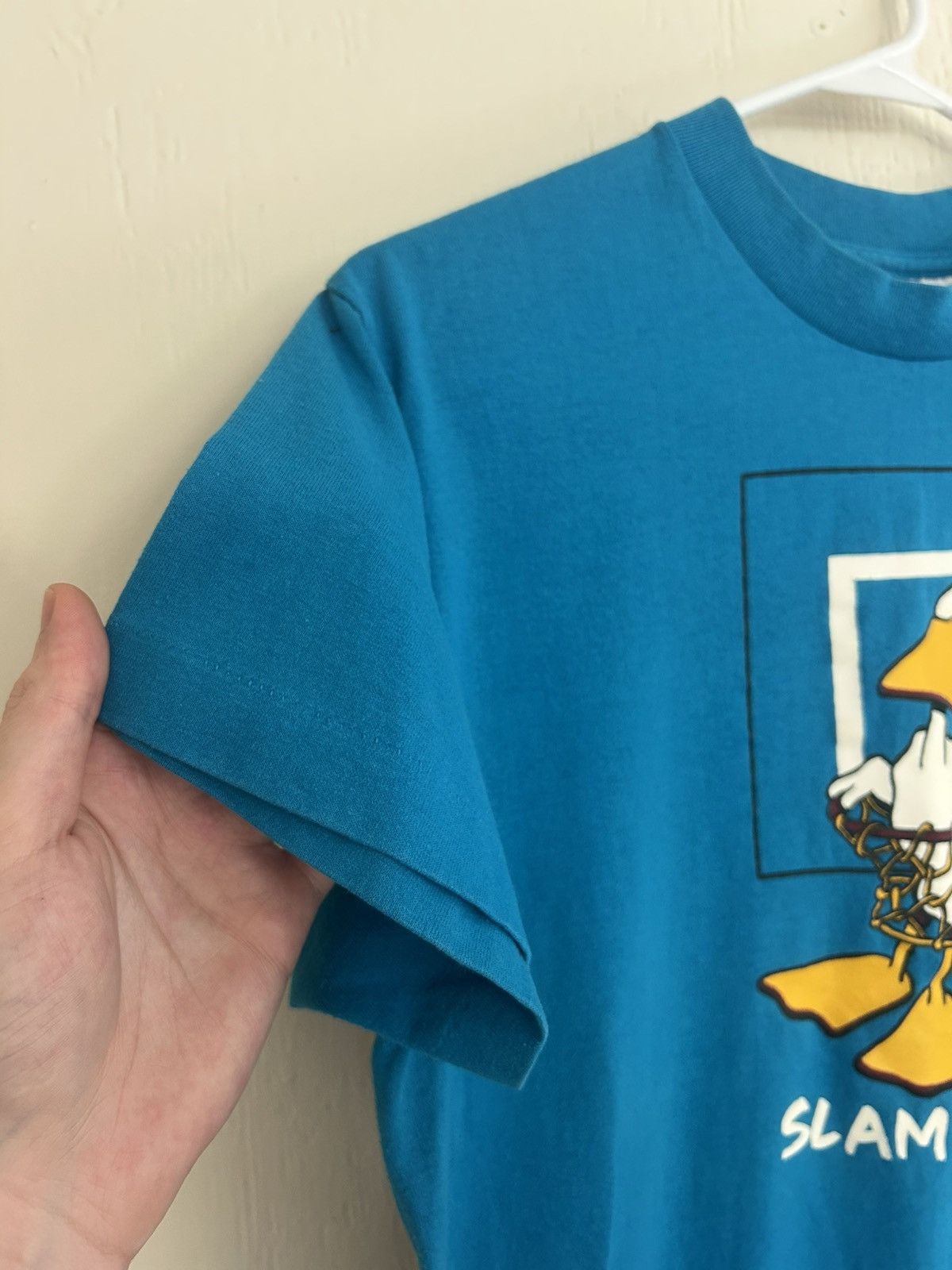 Vintage 1986 Vintage Slam Duck Hef-t by TeeJays Basketball T-shirt Size US M / EU 48-50 / 2 - 4 Thumbnail