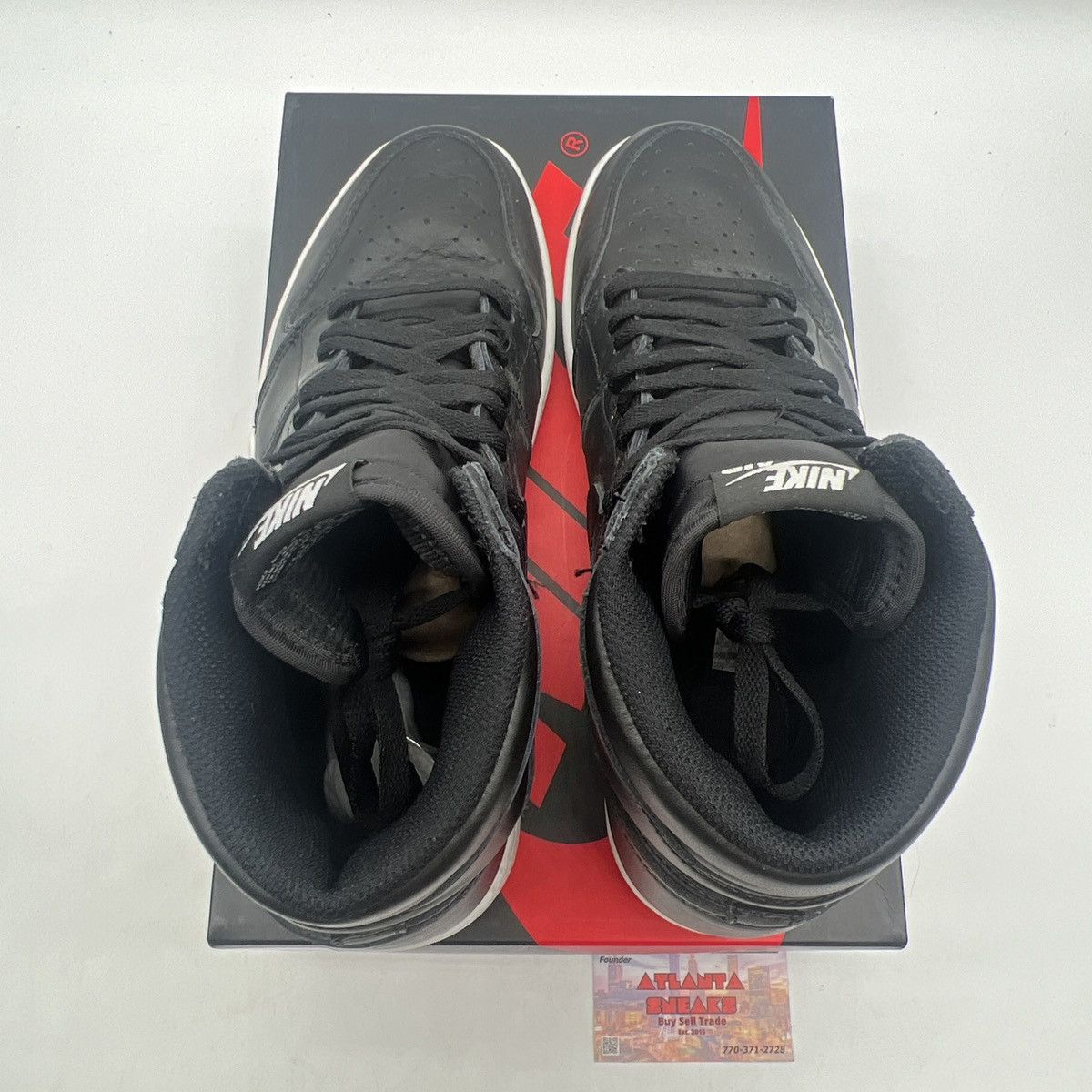 Nike Air Jordan 1 High Cyber Monday Size US 11.5 / EU 44-45 - 7 Thumbnail