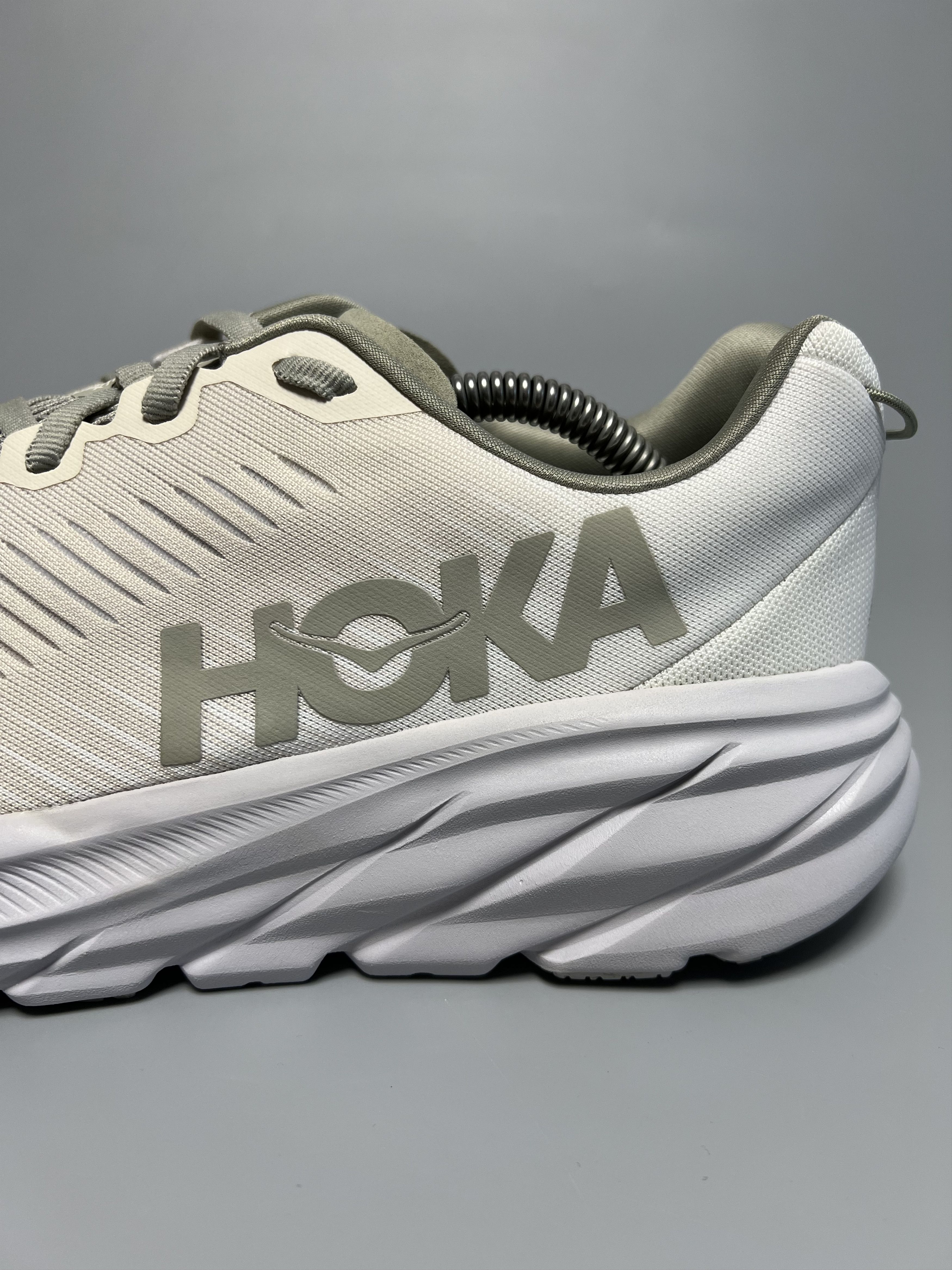 Hoka 9D Hoka One One Rincon 3 Running Shoes 1119395-BYT Size US 9 / EU 42 - 9 Thumbnail