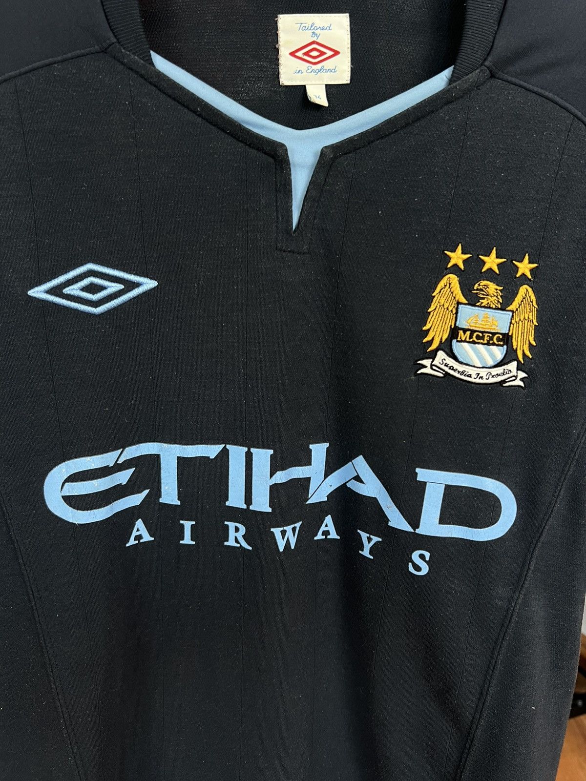 Umbro Soccer Jersey Umbro Manchester City 2010/11 David Silva #21 Size US S / EU 44-46 / 1 - 4 Thumbnail