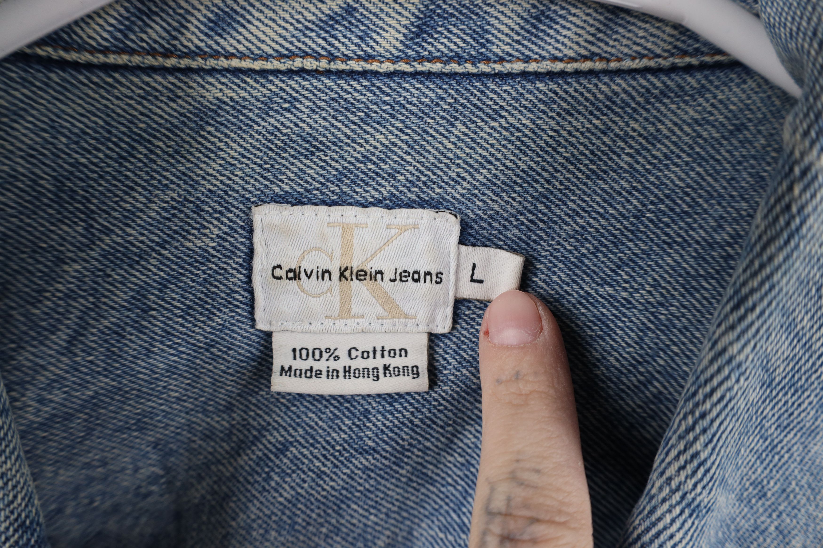 Calvin Klein Vintage 90s Calvin Klein Cropped Battle Denim Trucker Jacket Size L / US 10 / IT 46 - 9 Thumbnail
