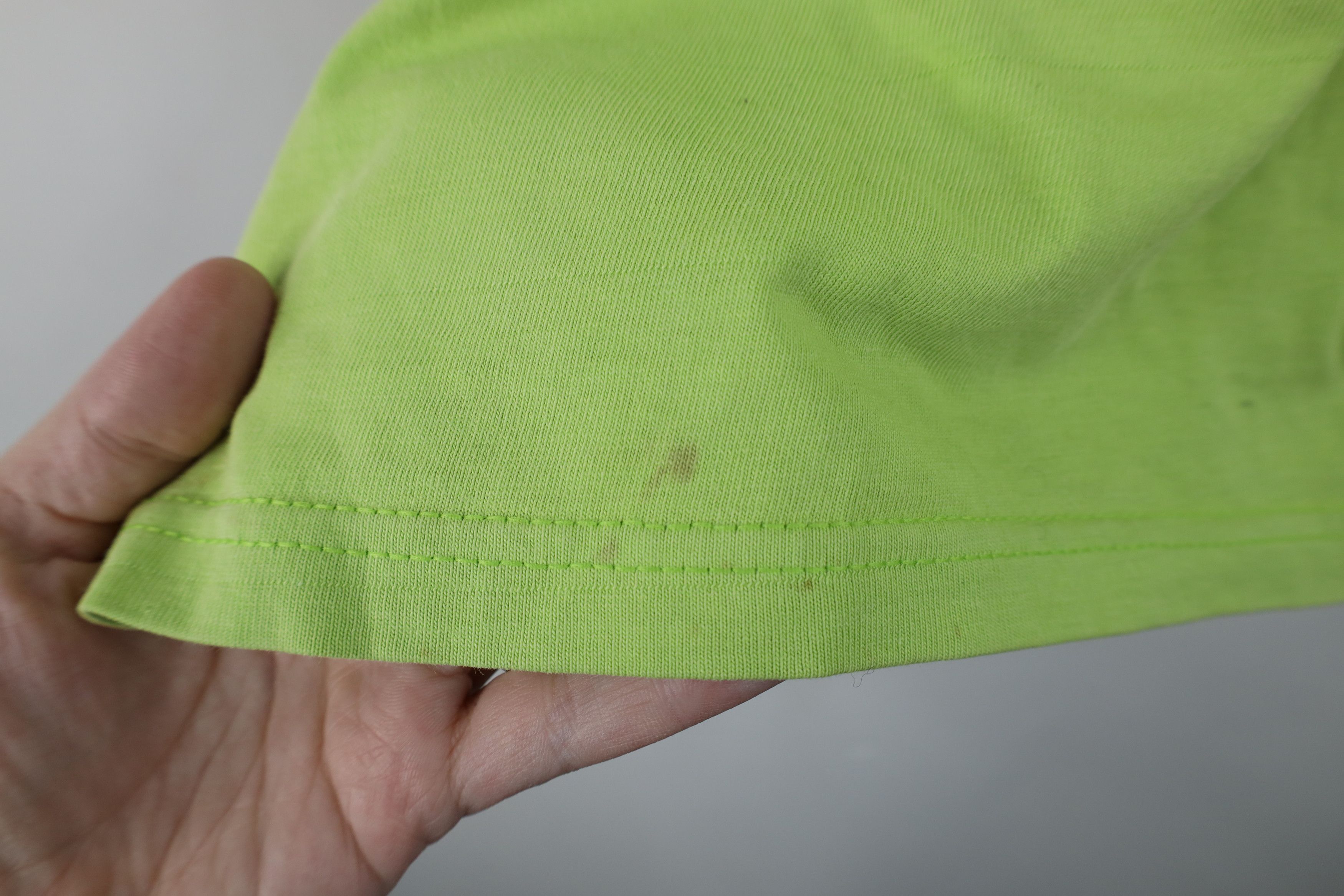 Hanes Vintage 90s Y2K Hanes Beefy Blank Cotton T-Shirt Lime Green Size US S / EU 44-46 / 1 - 7 Thumbnail