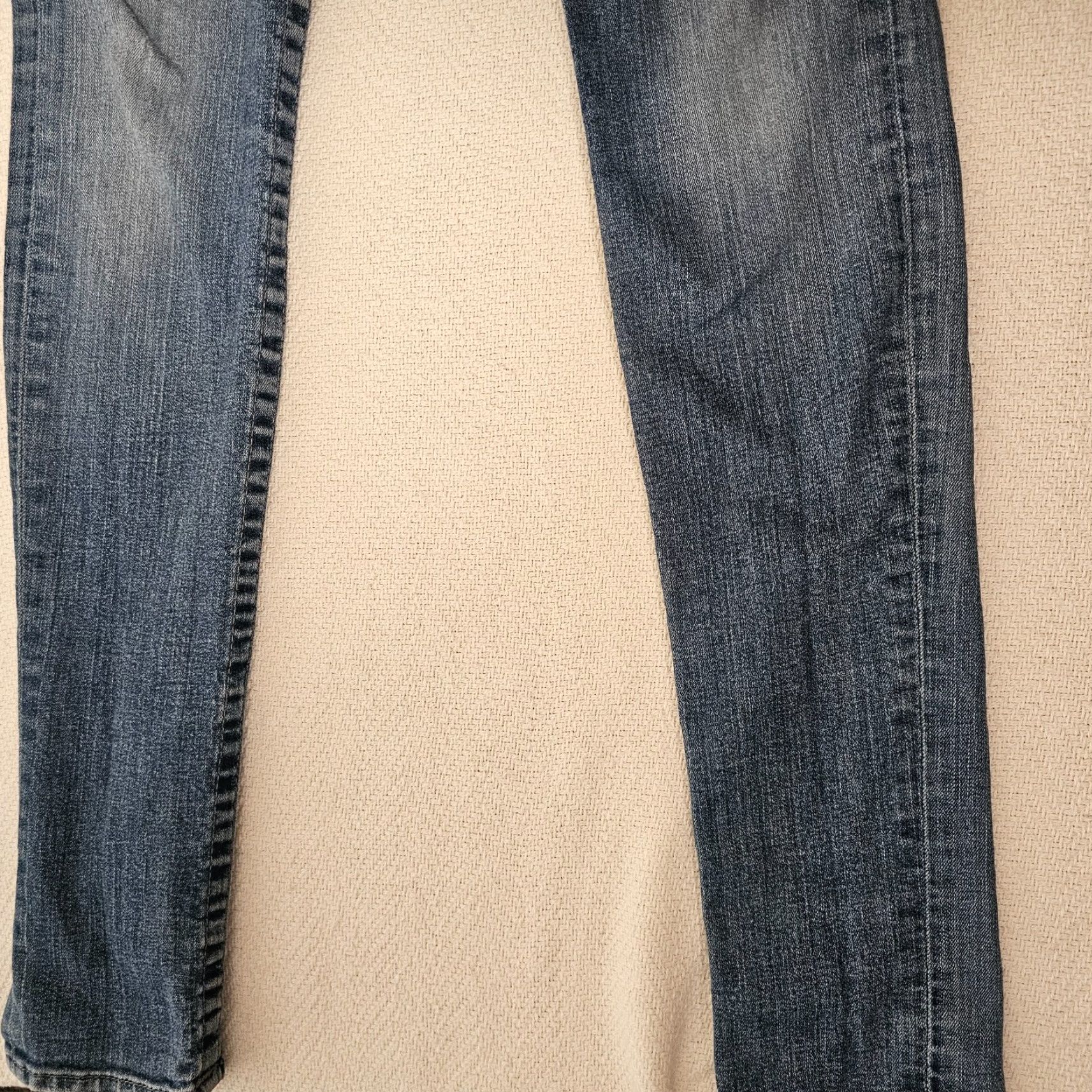 True Religion VINTAGE True Religion Jeans Woman Skinny Low Rise 27 Blue 5-Pocket Denim 33in Inseam Womens Jeans Size 27" / US 4 / IT 40 - 2 Thumbnail