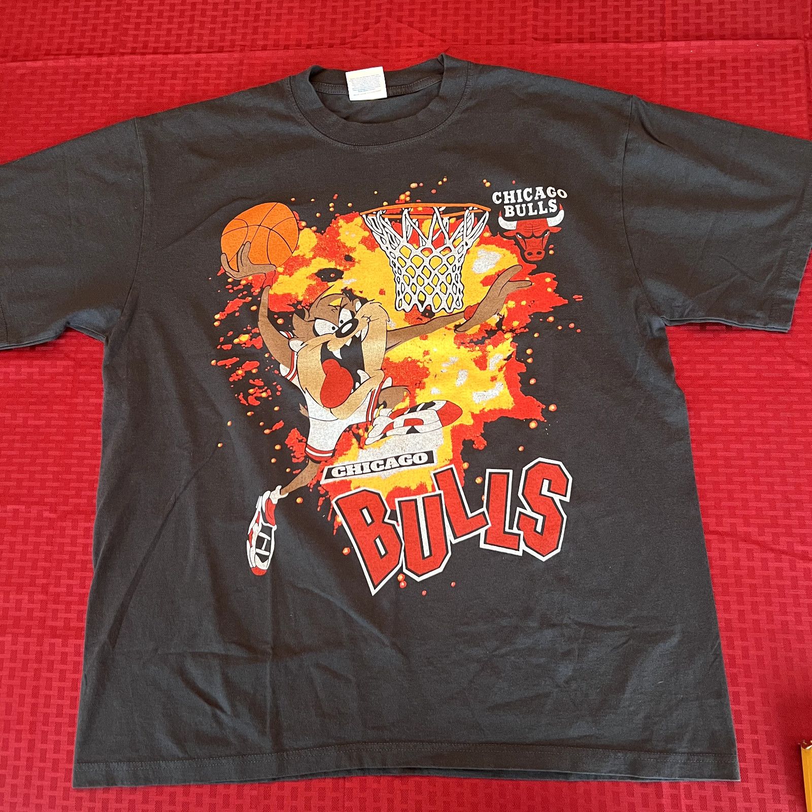 Other Chicago Bulls Taz Tasmanian Devil Looney Tune y2k shirt Size US XL / EU 56 / 4 - 1 Thumbnail