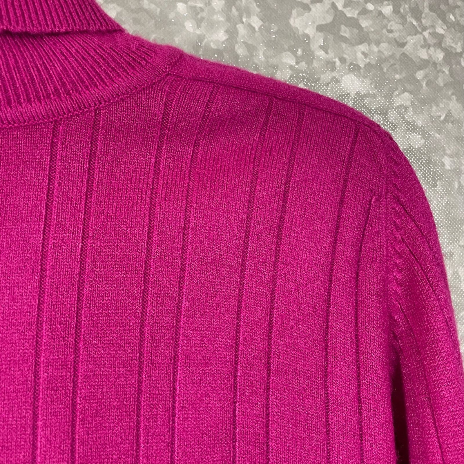 Vintage Laura Winston Vintage Pink Turtleneck Sweater - Size Medium Size M / US 6-8 / IT 42-44 - 2 Thumbnail