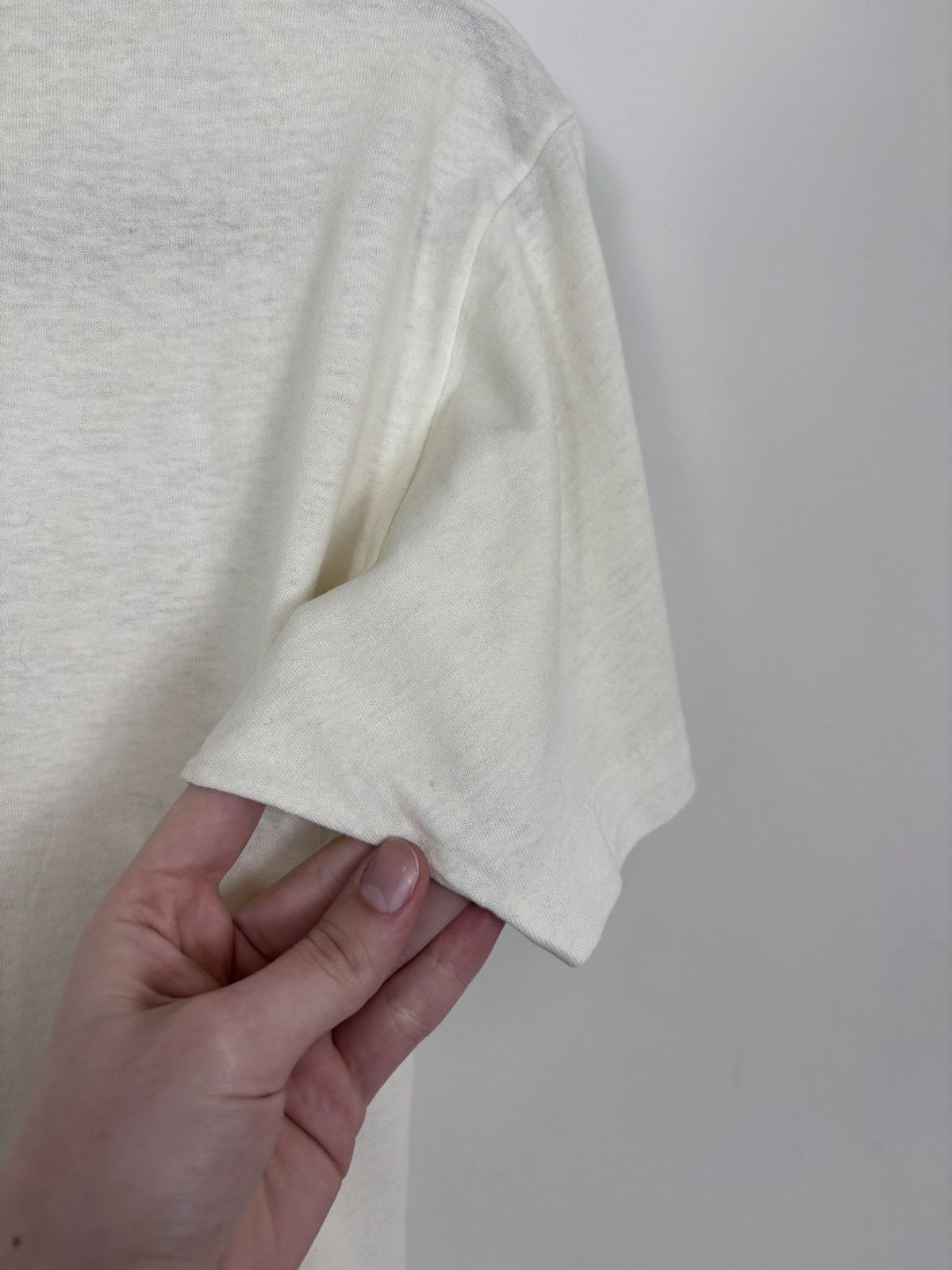 Vintage Vintage 1990s Kim’s Karate USA White Single Stitch T-Shirt Size US L / EU 52-54 / 3 - 21 Thumbnail