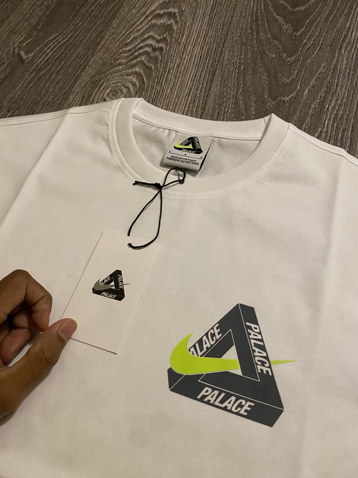 Palace Palace x Nike Tri-Ferg Tee White Volt Swoosh Size US L / EU 52-54 / 3 - 3 Thumbnail