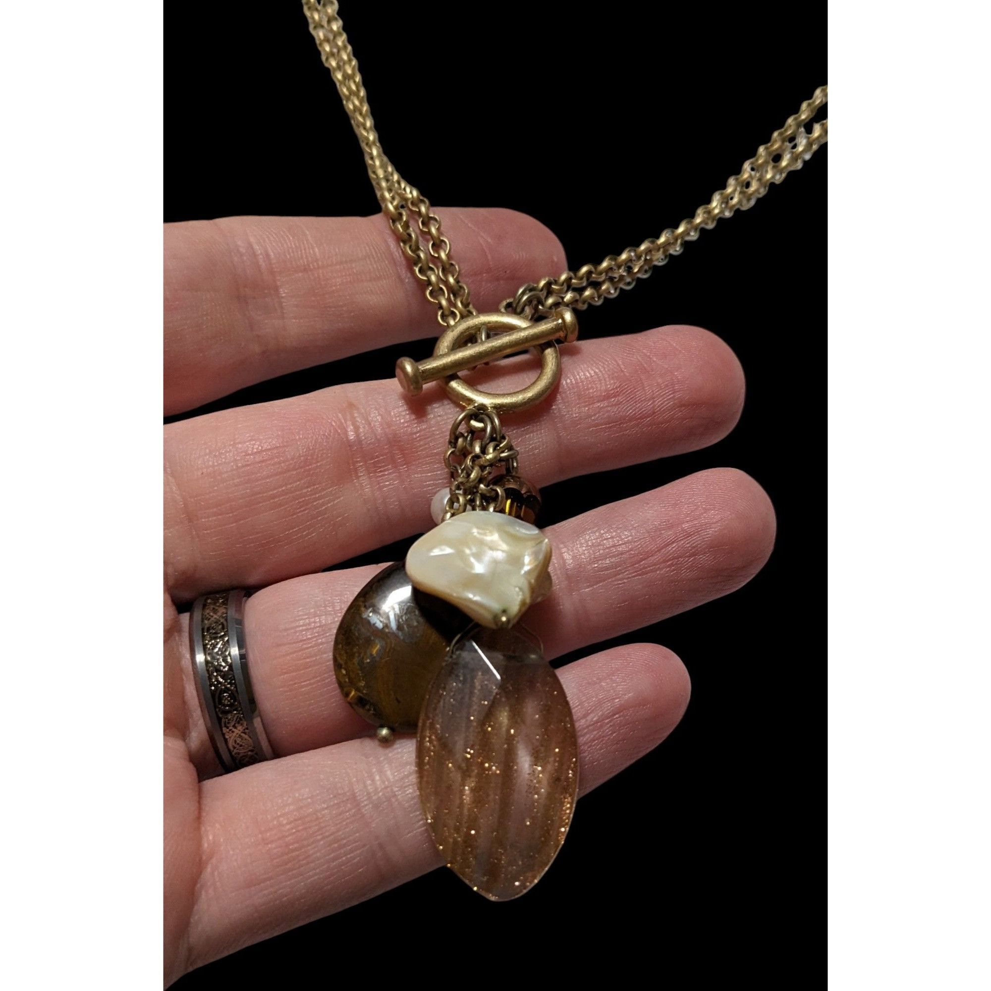 Other Retro Gold Shimmer Beaded Charm Toggle Necklace Size ONE SIZE - 4 Thumbnail