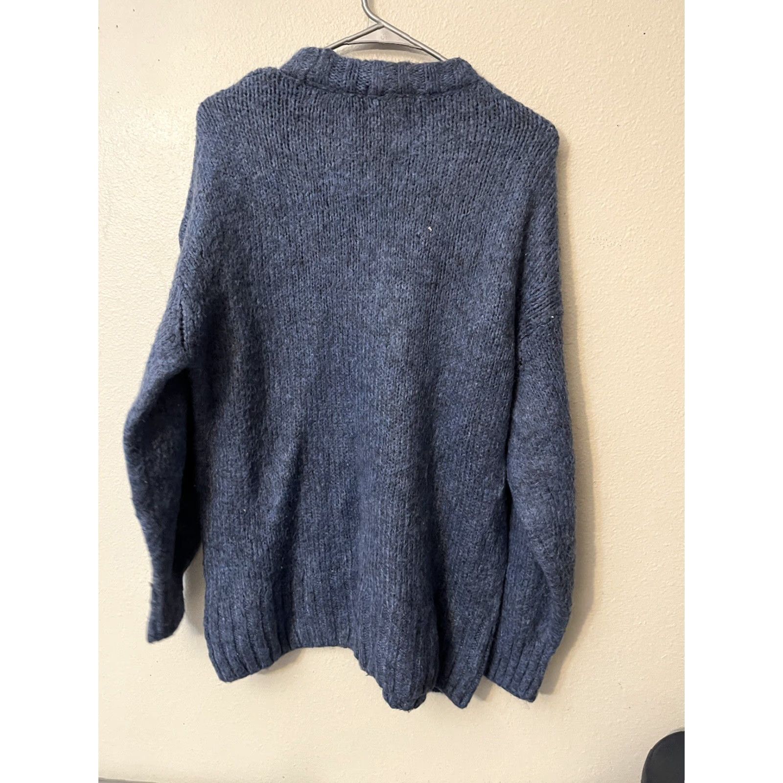 Urban Outfitters Urban Outfitters Sweater Women M Blue Crew Neck Knit Acrylic Long Sleeve Size M / US 6-8 / IT 42-44 - 3 Thumbnail