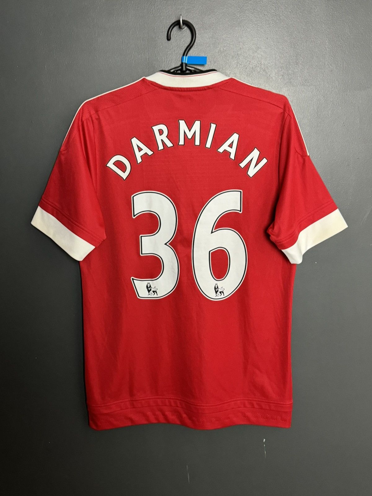 Adidas Manchester United 15/16 Home Darmian Football Jersey Size US S / EU 44-46 / 1 - 1 Thumbnail