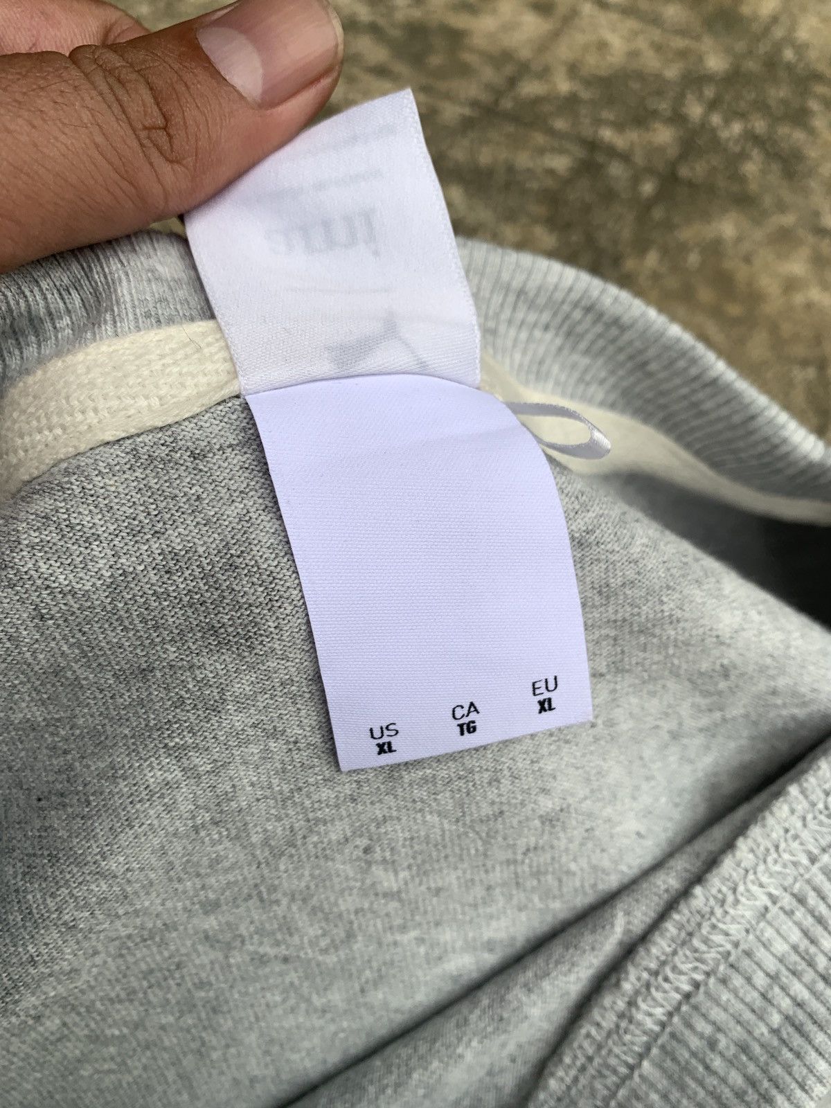 AMI × Puma Puma x AMI Light Grey Embroidery Logo Shortsleeve Tee Size US XL / EU 56 / 4 - 6 Thumbnail