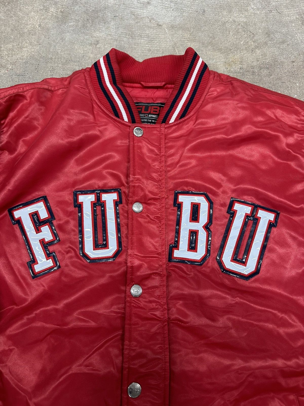Fubu × Vintage Vintage 90s Y2K Quilted FUBU Spell Out Satin Jacket Size XL Size US XL / EU 56 / 4 - 2 Thumbnail