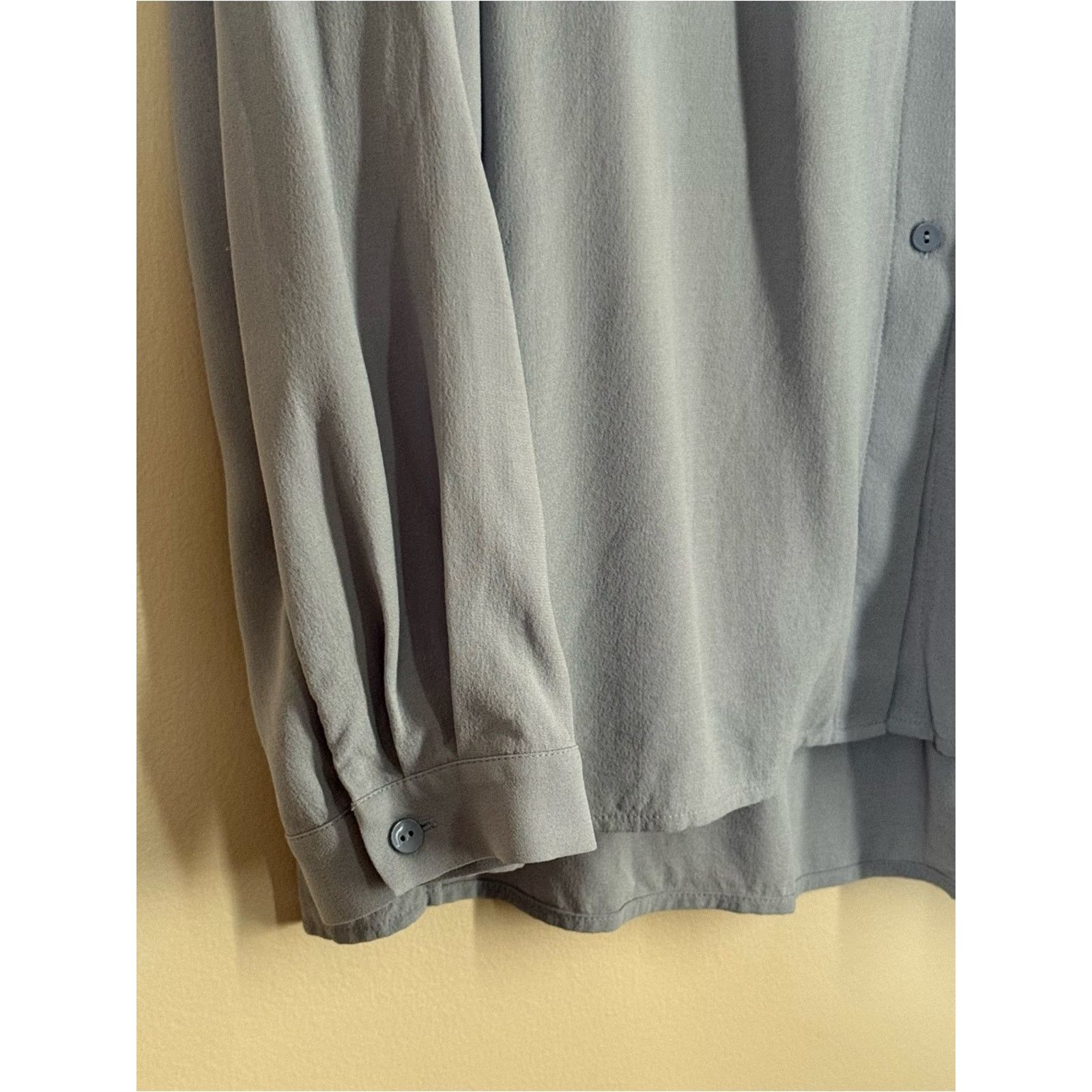 Eileen Fisher Eileen Fisher Light Blue Silk Button Down Shirt Size Large Size L / US 10 / IT 46 - 3 Thumbnail