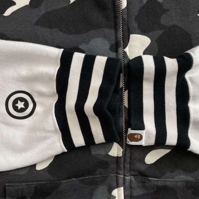 Bape 💫Glow in the dark💫 BAPE City Camo Shark Full Zip Hoodie APE Size US XXL / EU 58 / 5 - 8 Thumbnail