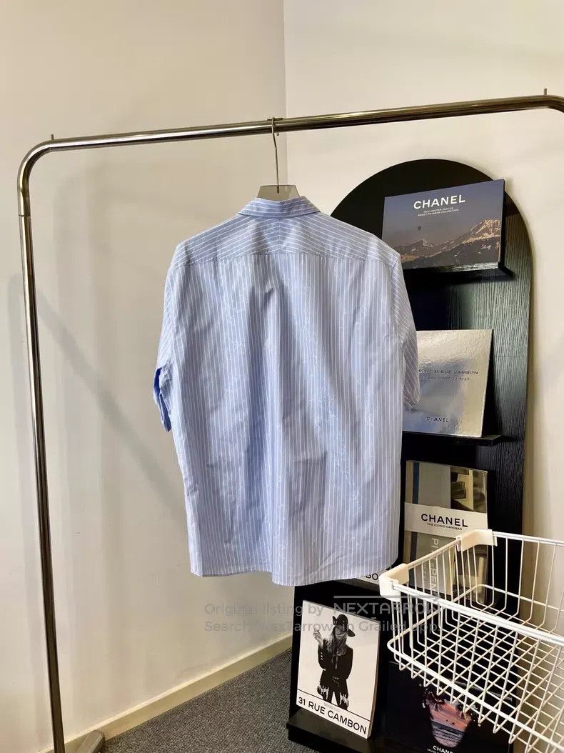 Hermes Hermes Short Sleeve Straight Single Breasted Shirt, Glacie Size US XXS / EU 40 - 2 Thumbnail