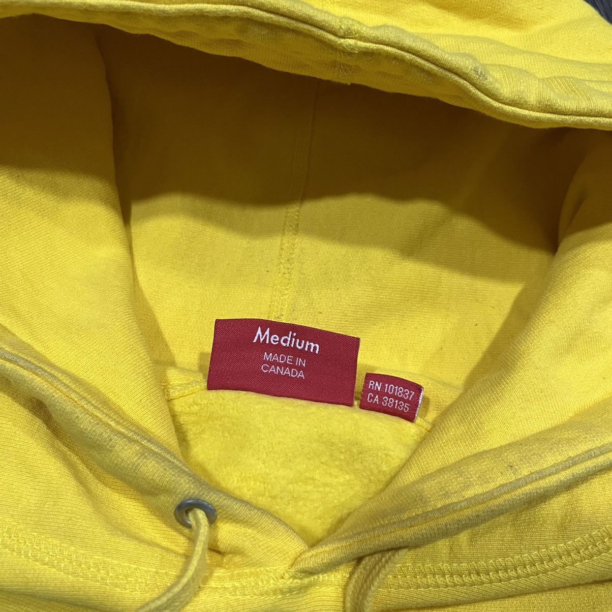 Supreme FW2017 Supreme Bursh Logo Pullover Hooded Yellow Size US M / EU 48-50 / 2 - 8 Thumbnail