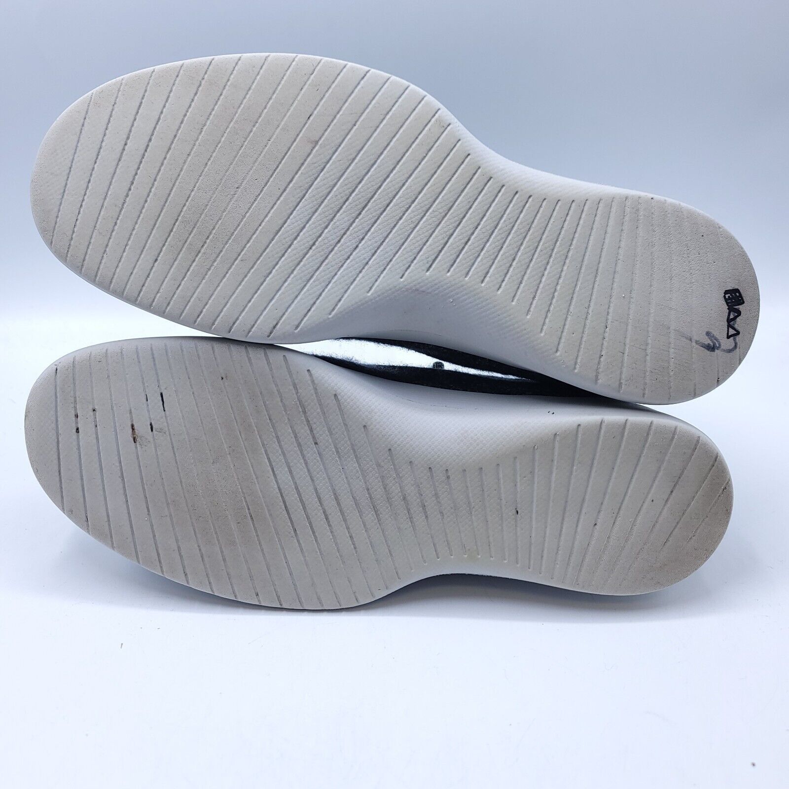 Allbirds Allbirds Wool Runner Running Shoe Womens Size 9 Blue White Size US 9 / IT 39 - 7 Thumbnail