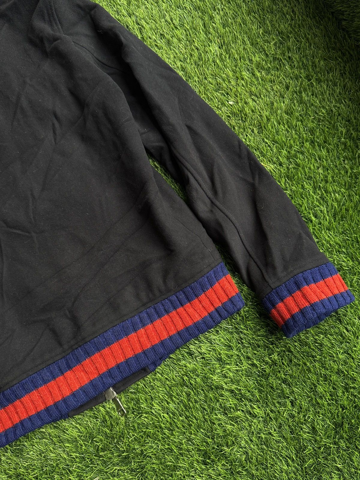 Gucci Bee embroidered wool Bomper Size US L / EU 52-54 / 3 - 22 Thumbnail