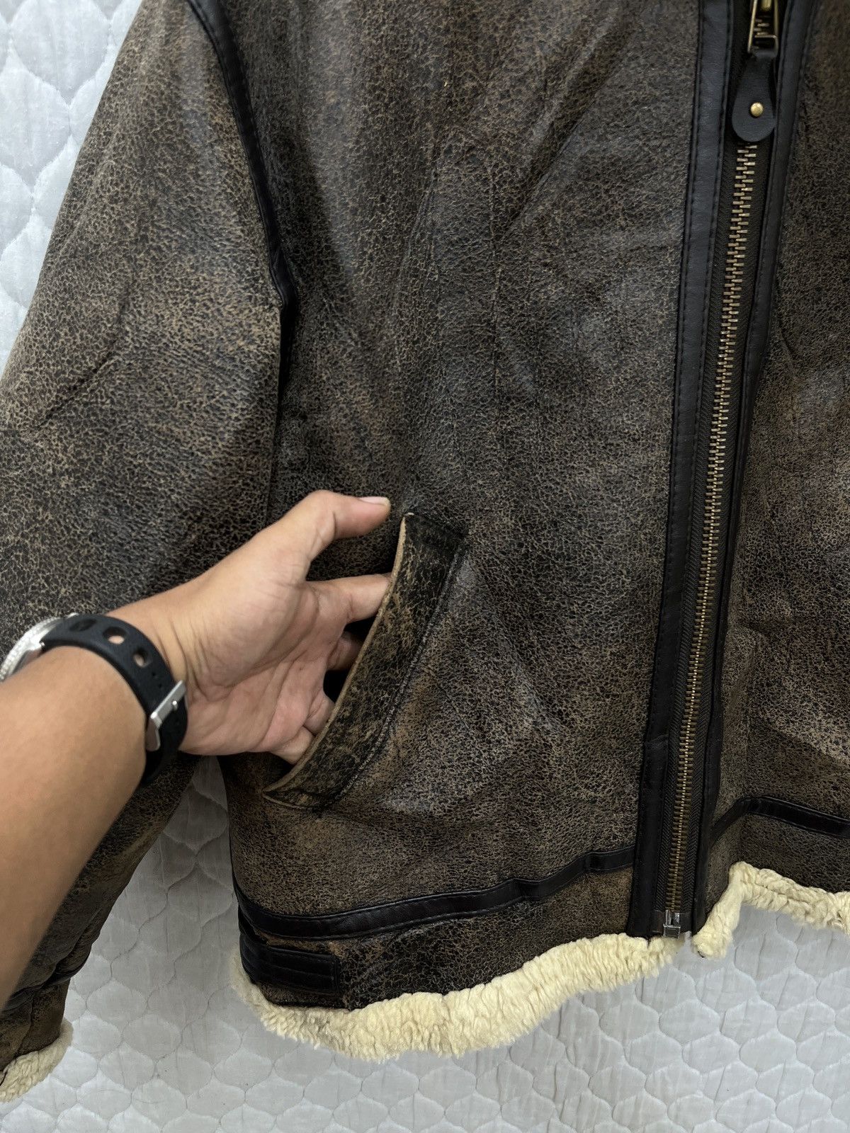 Genuine Leather 🔥🔥🔥STEALS VTG B3 US ARMY MILITARY SHEEPSKIN JACKET Size US M / EU 48-50 / 2 - 25 Thumbnail