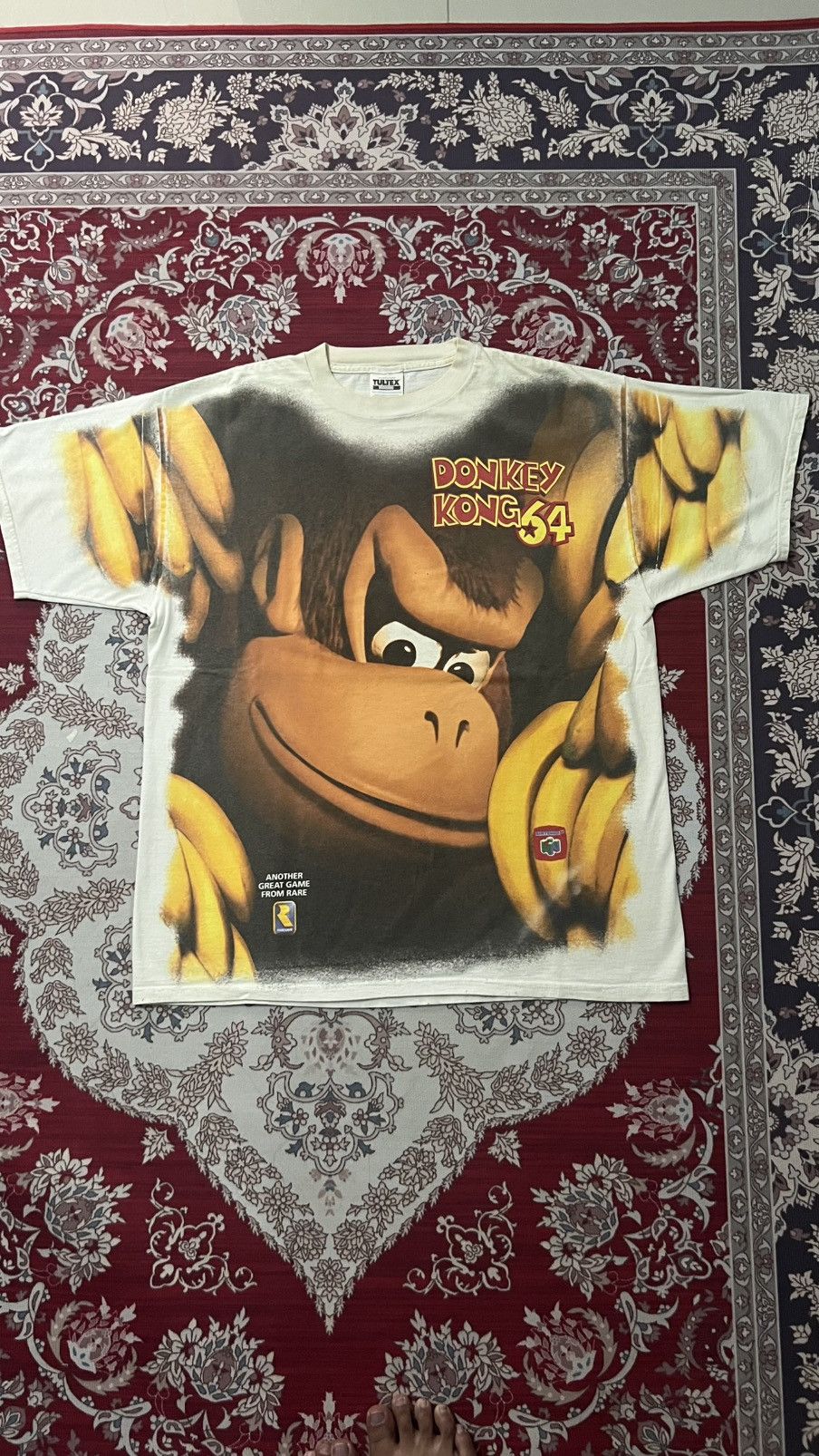 VINTAGE NINTENDO DONKEY KONG FULLPRINT WHITE