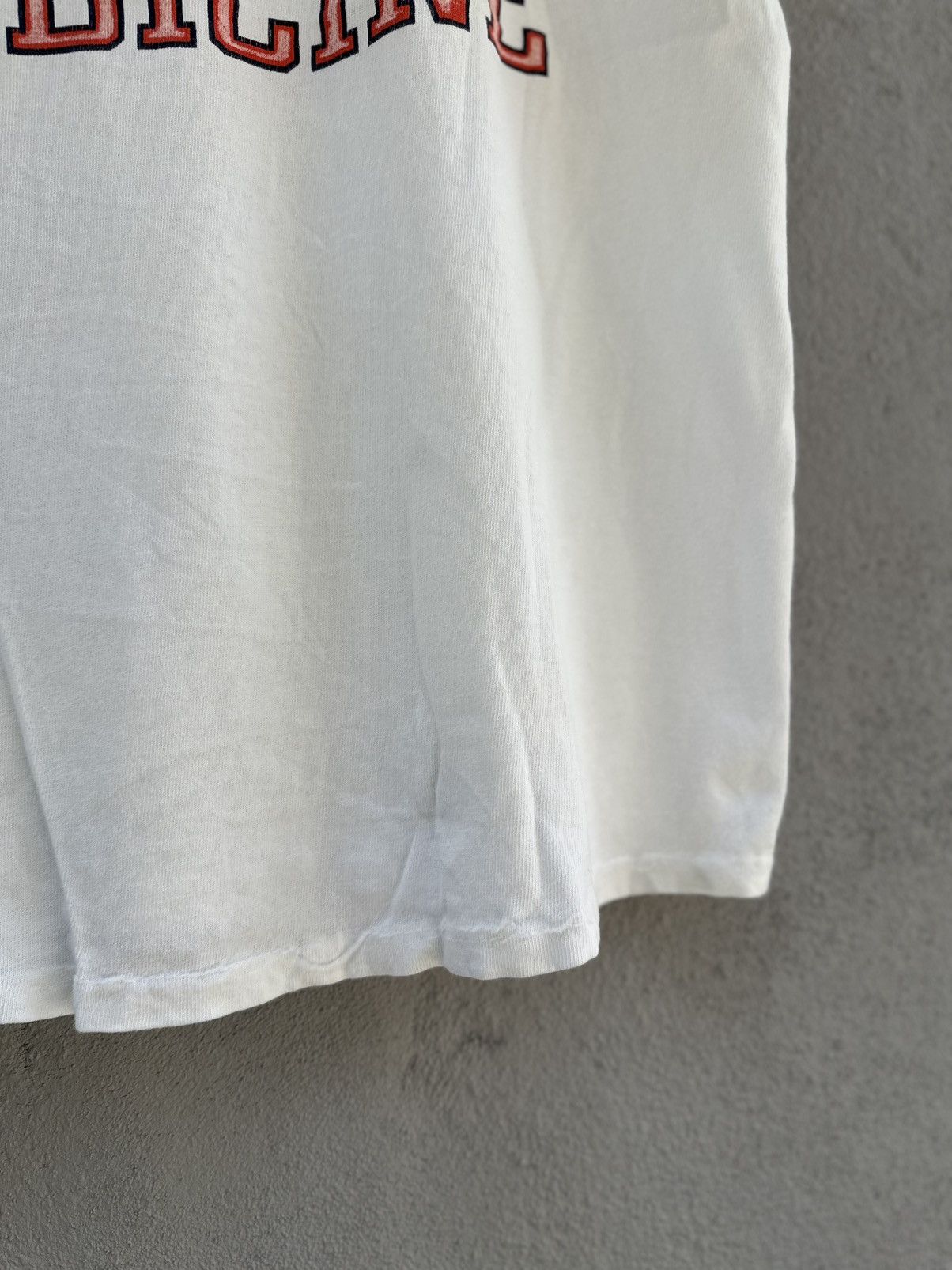 Champion Thrashed Vintage Champion Virginia Medicine Faded Tee Size US L / EU 52-54 / 3 - 7 Thumbnail