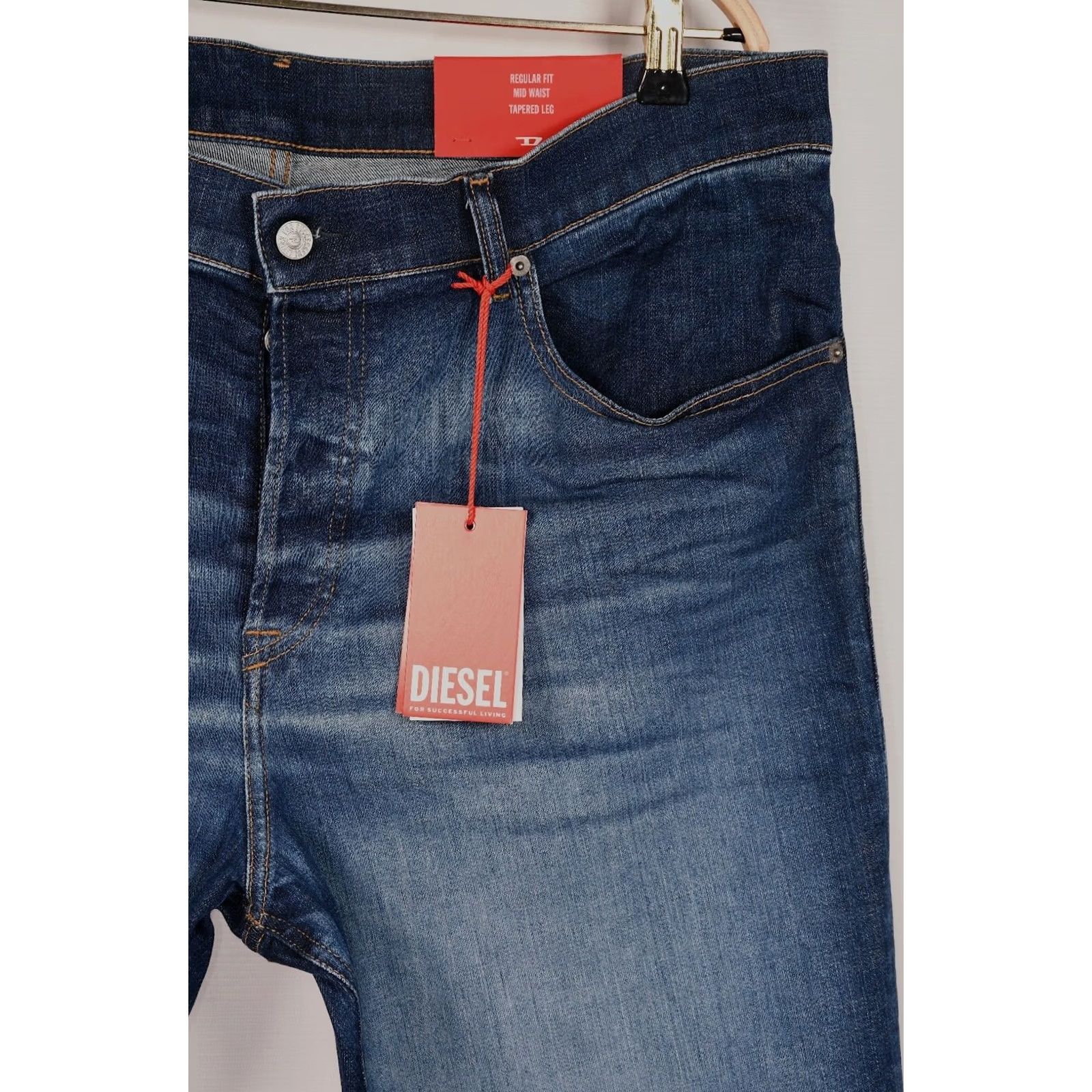 Diesel Diesel Jeans Main Point: 2005 5 Pocket D-Fining Tapered Regular Men's Jeans W38 L30 Blue 99% Cotton 1% Elastane Vintage N/A Size US 38 / EU 54 - 6 Thumbnail