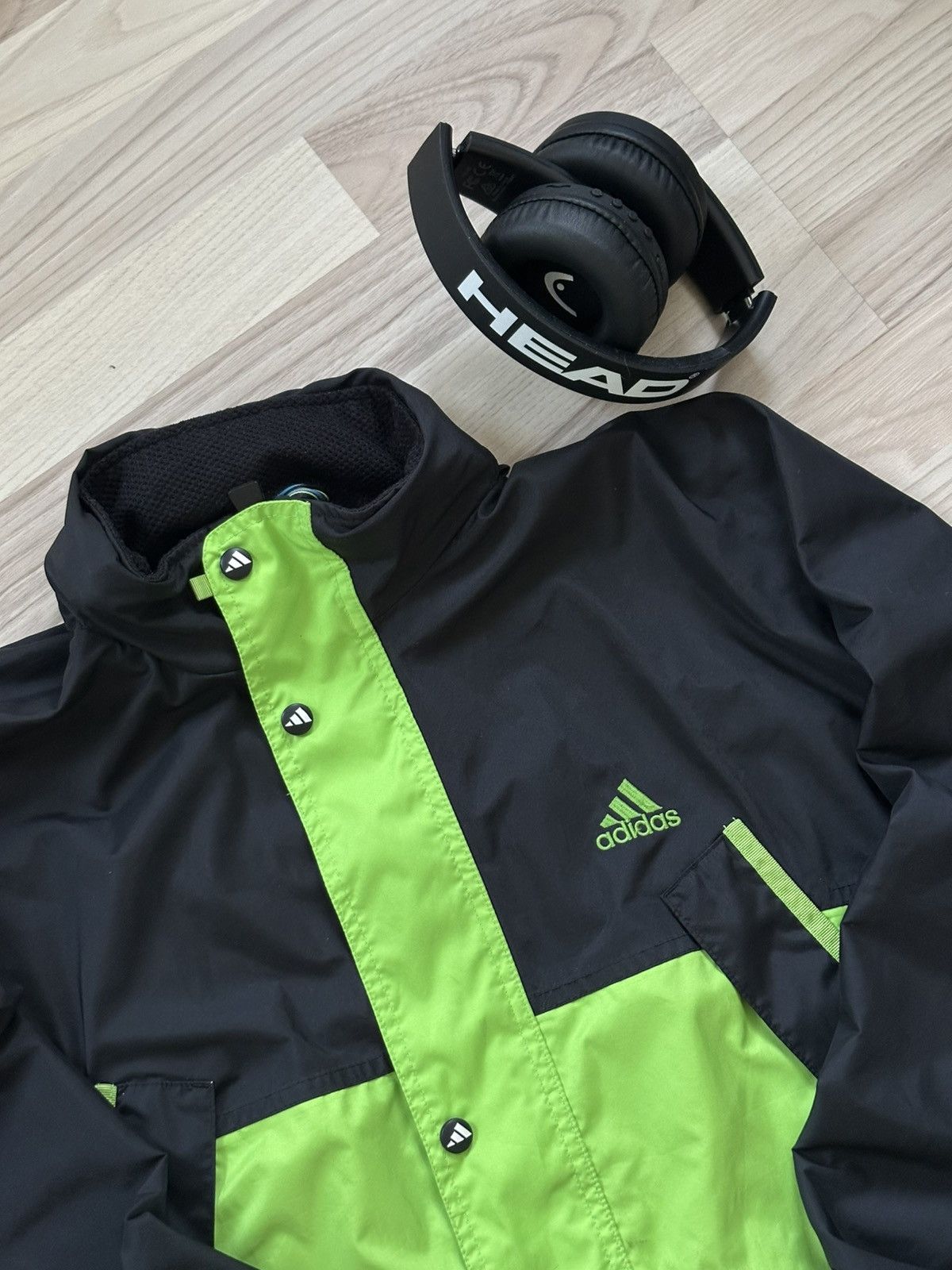 Adidas Adidas Vintage Retro 90s Green Jacket Windbreaker Outwear Size US M / EU 48-50 / 2 - 2 Thumbnail