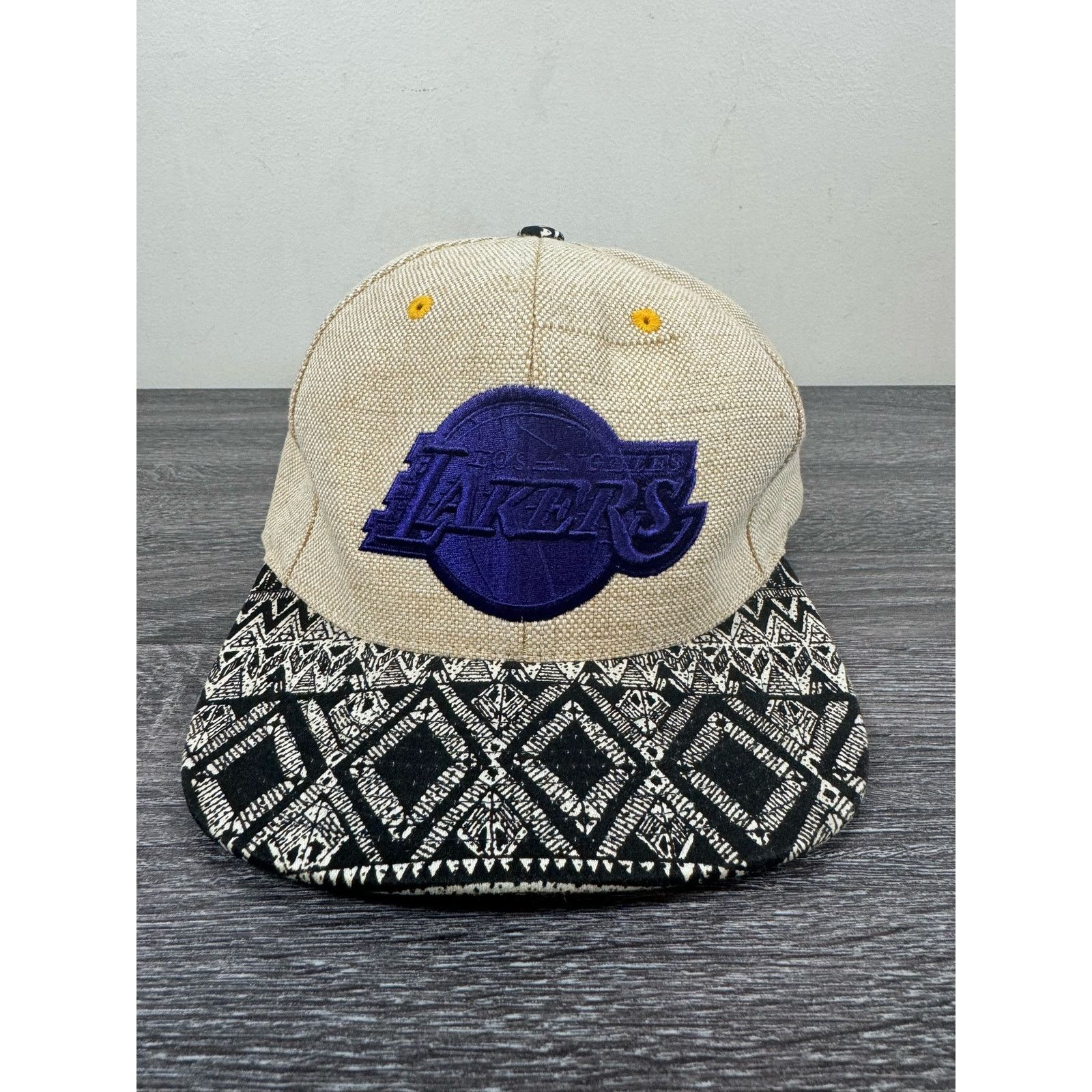 Mitchell & Ness Los Angeles Lakers NBA SnapBack Adjustable Hat Cap Rare Size ONE SIZE - 1 Thumbnail