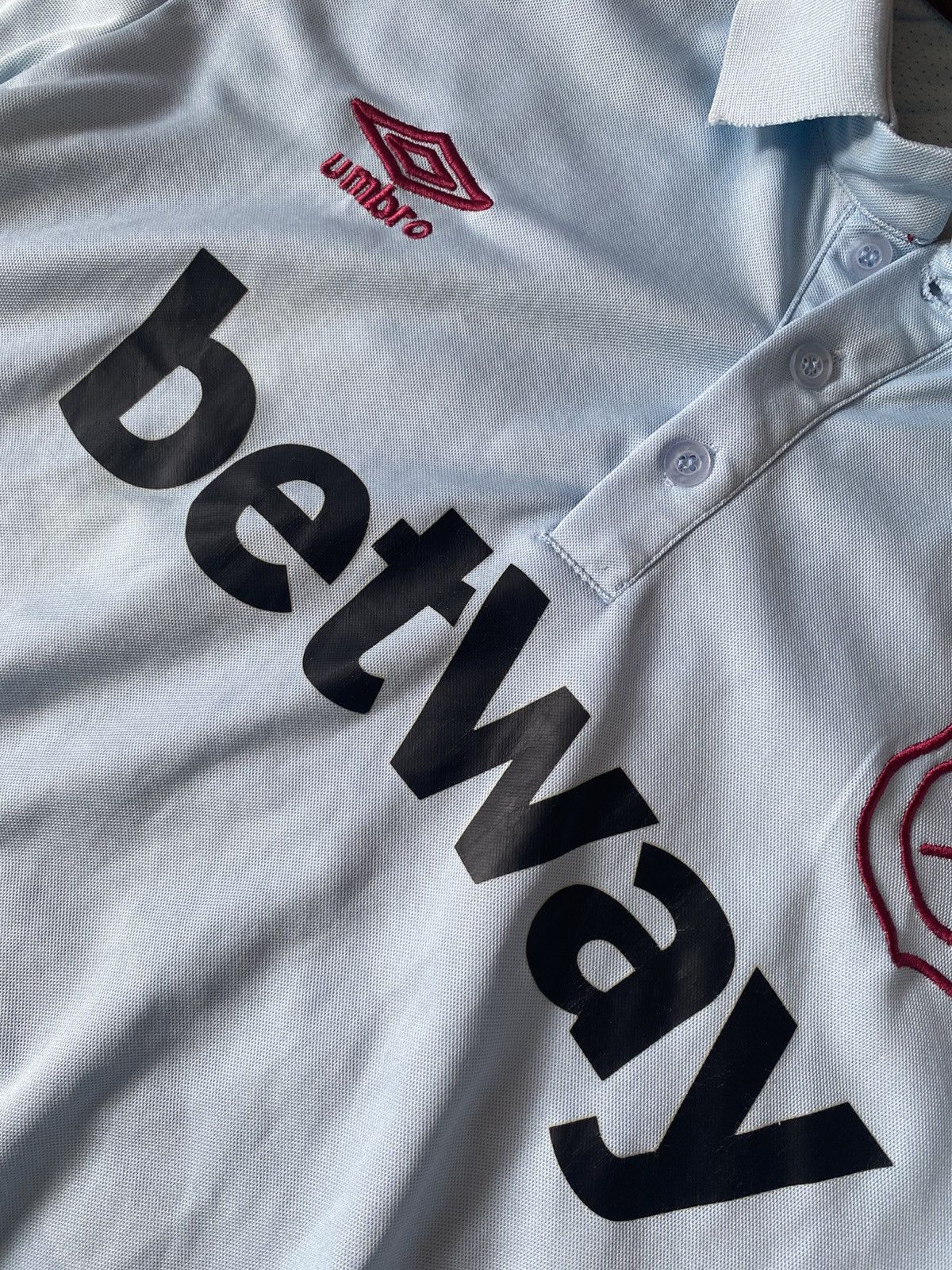Umbro West Ham United Umbro Vintage Jersey Masuaku Number 26 RARE Size US M / EU 48-50 / 2 - 4 Thumbnail